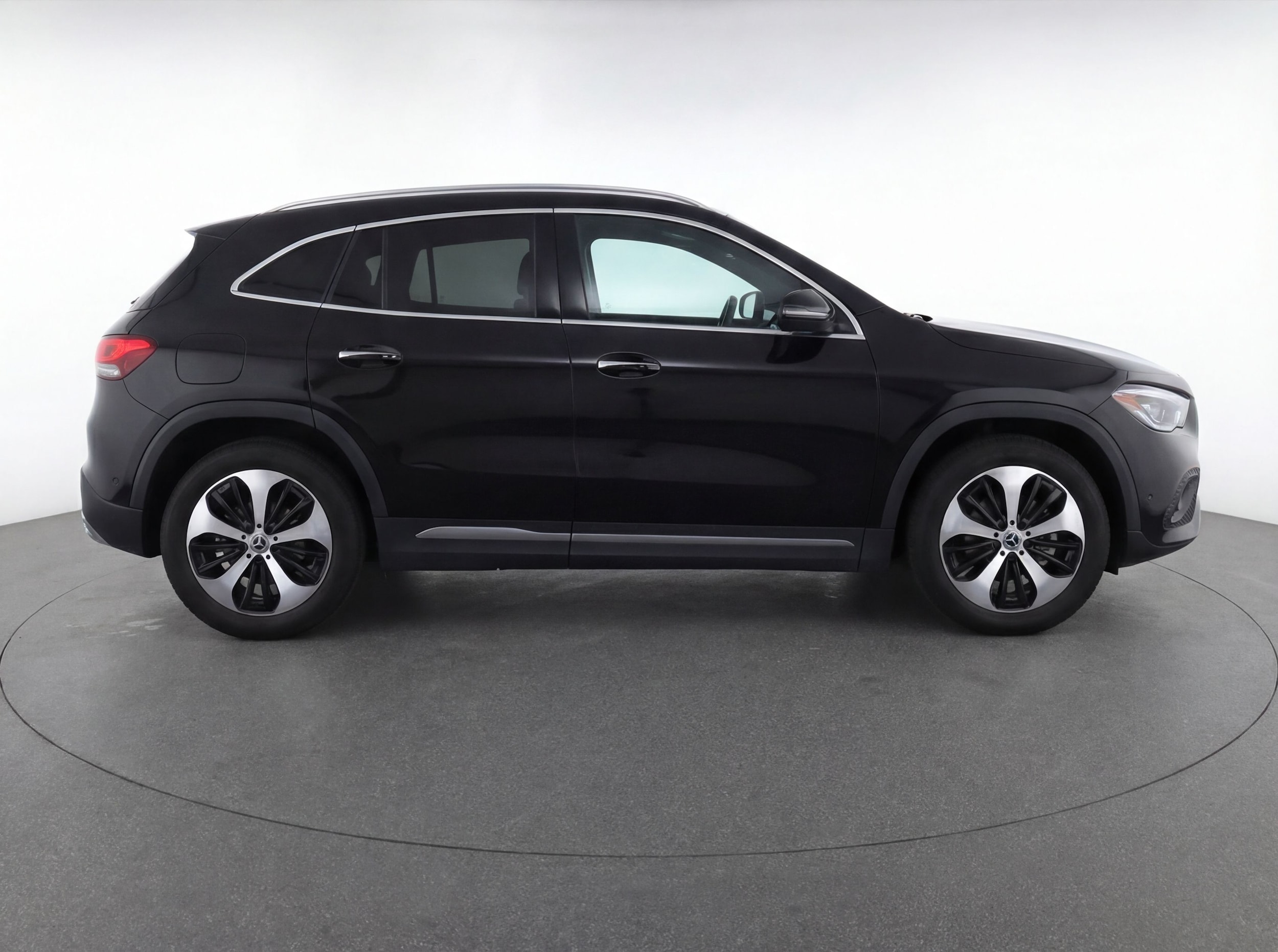 Thumbnail: 2025 Mercedes-Benz GLA - 8