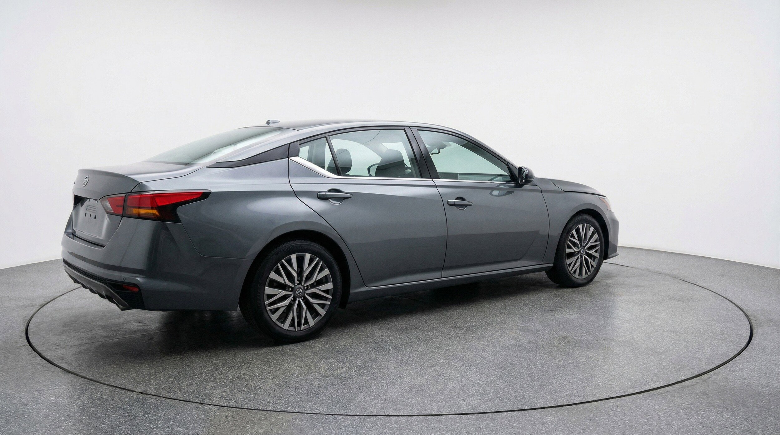 Thumbnail: 2025 Nissan Altima - 9