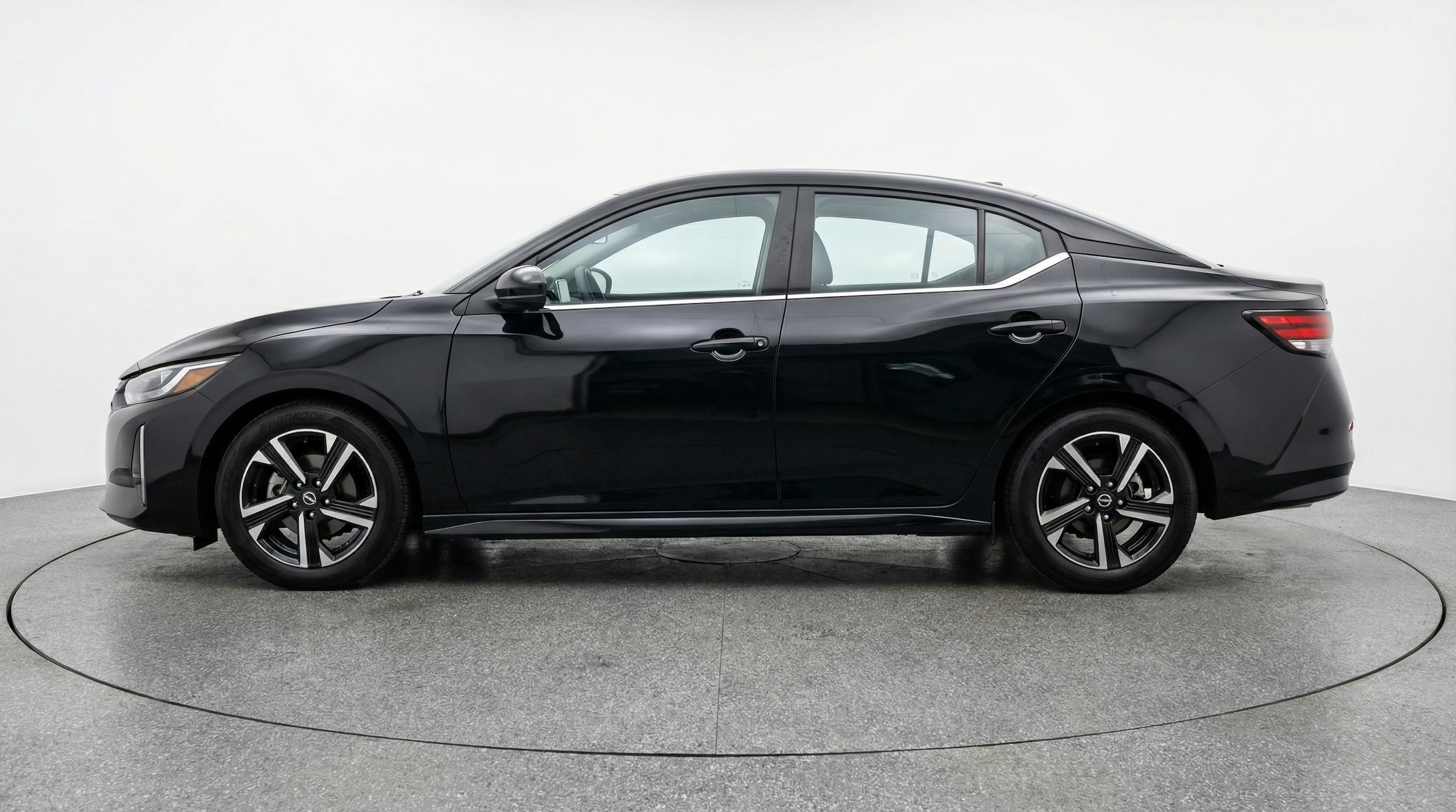 Thumbnail: 2025 Nissan Sentra - 4