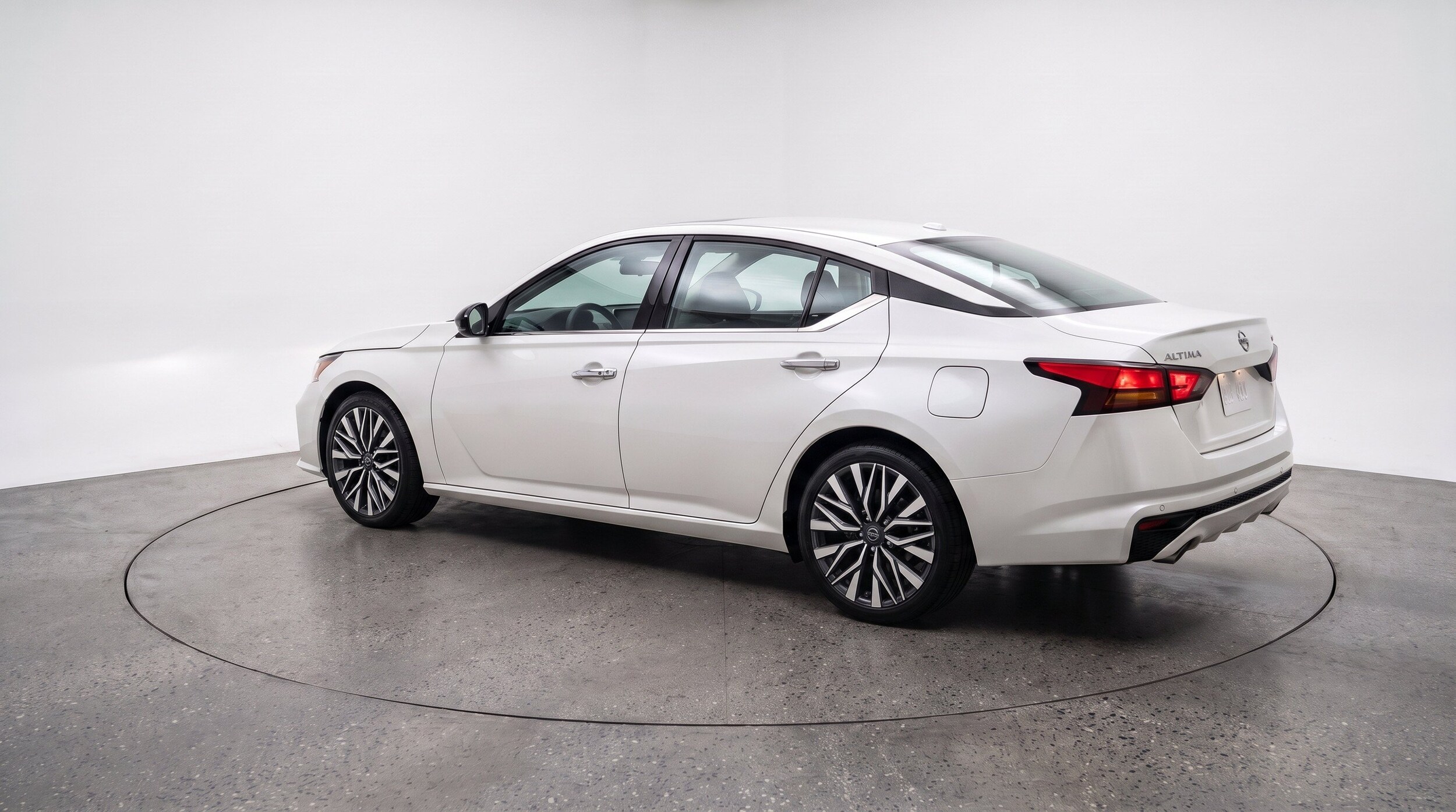 Thumbnail: 2025 Nissan Altima - 6