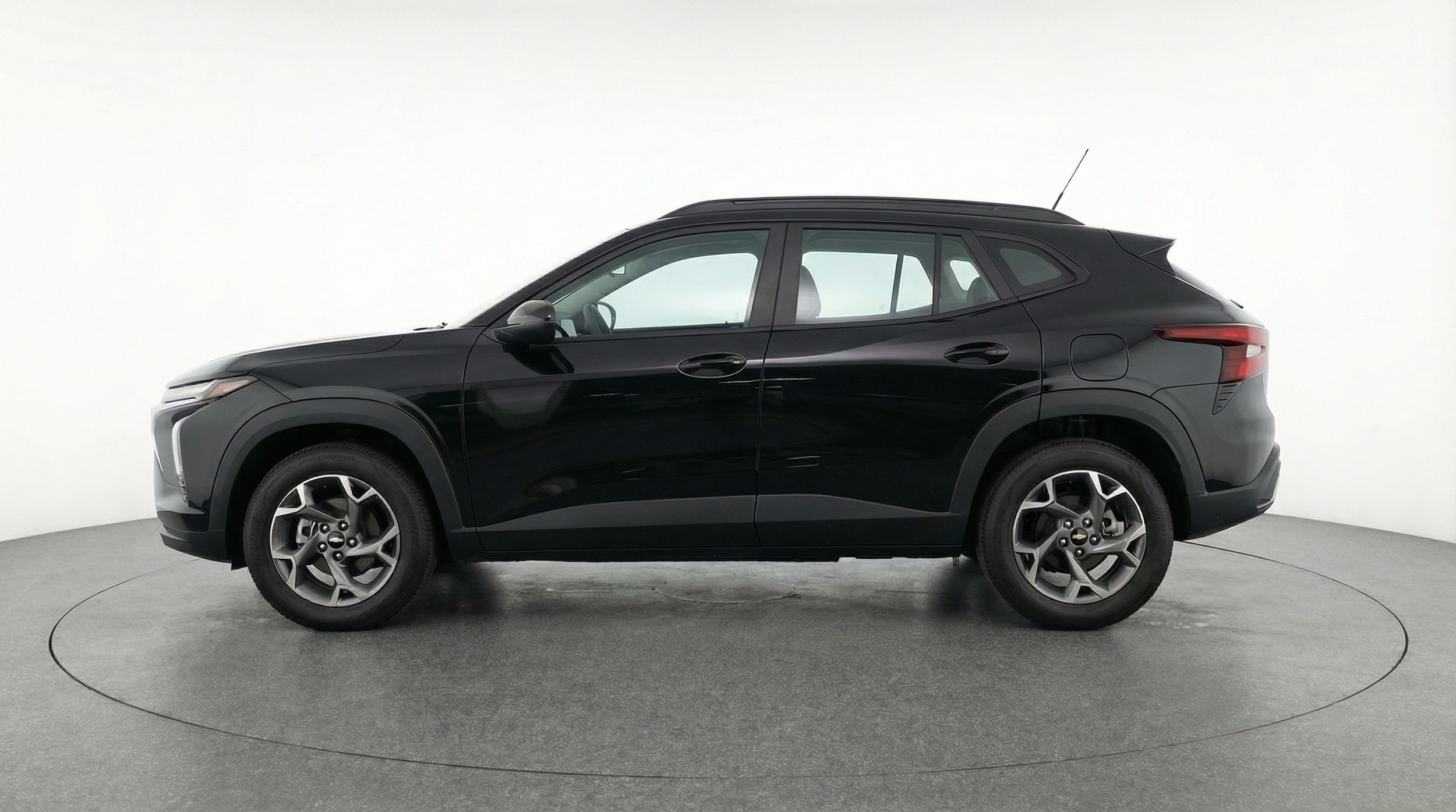 Thumbnail: 2025 Chevrolet Trax - 4