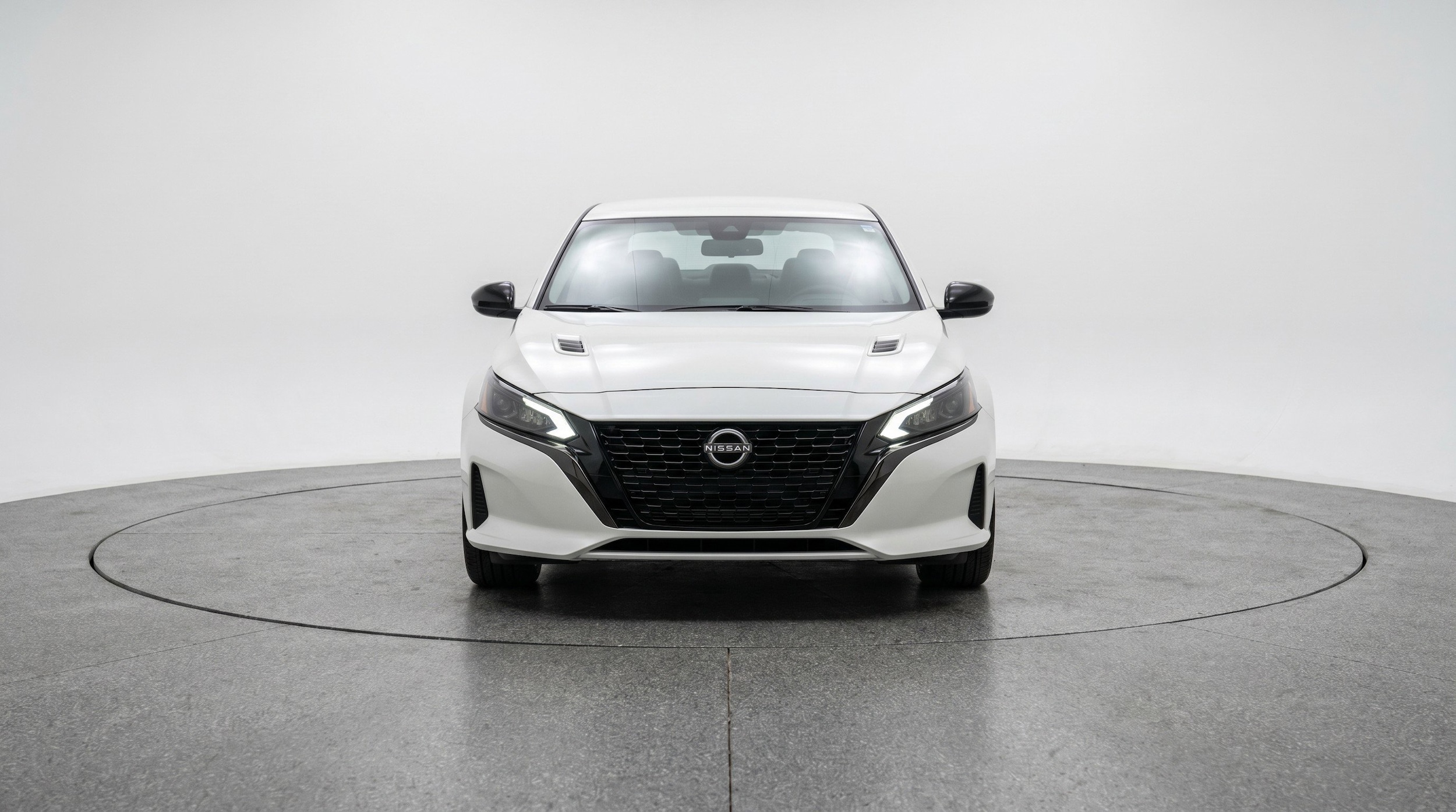 Thumbnail: 2025 Nissan Altima - 2