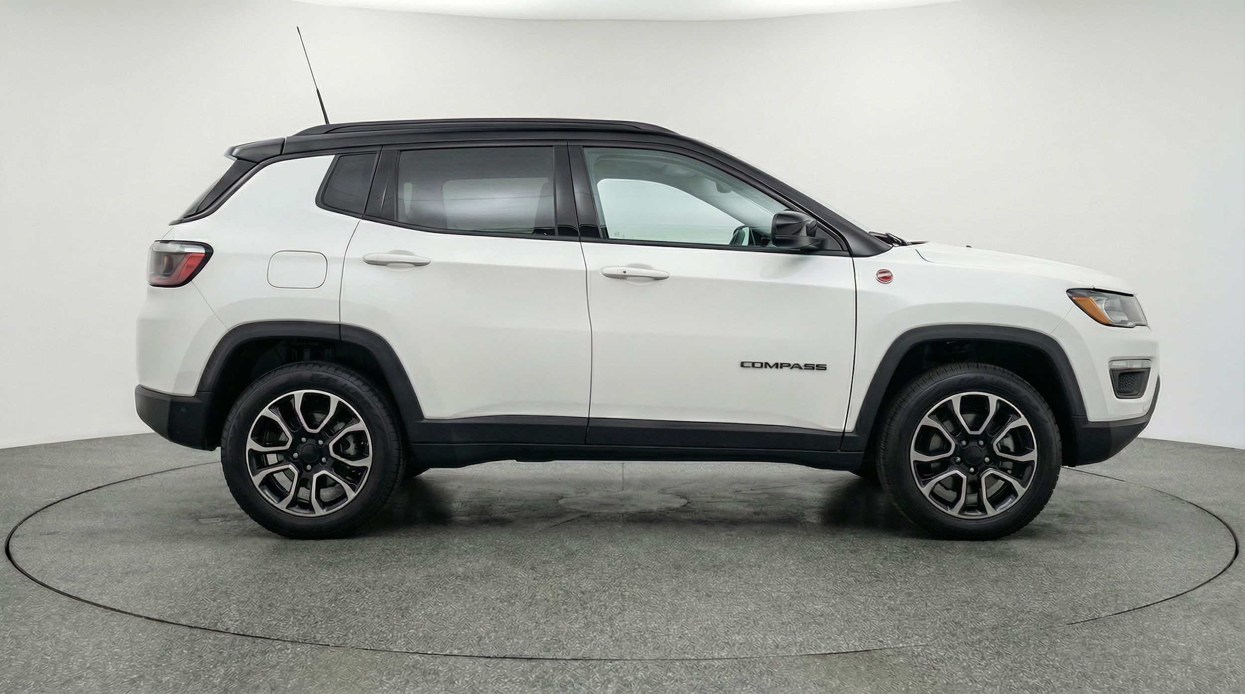 Thumbnail: 2025 Jeep Compass - 8