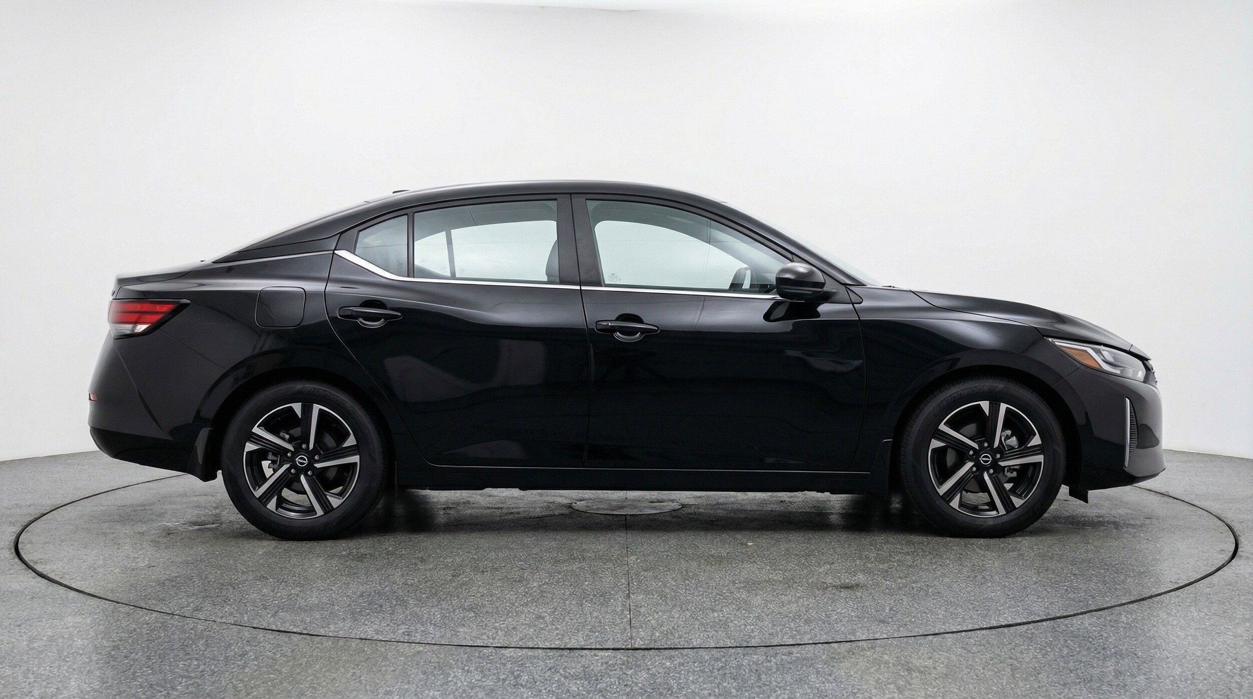 Thumbnail: 2025 Nissan Sentra - 11