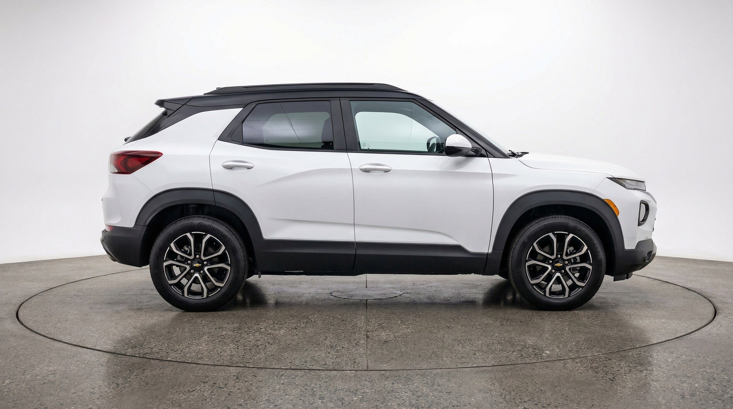 Thumbnail: 2025 Chevrolet TrailBlazer - 11