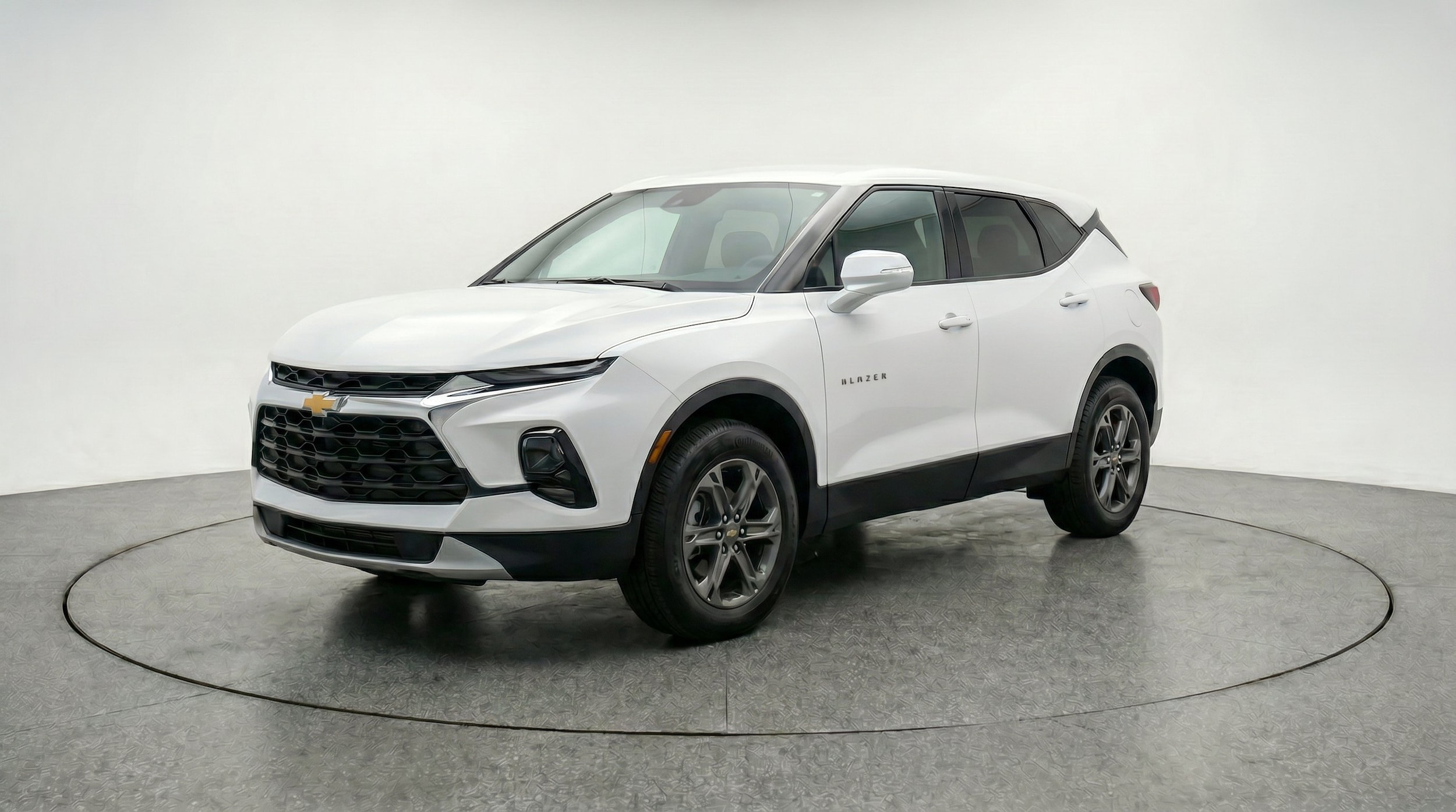 Thumbnail: 2026 Chevrolet Blazer - 3