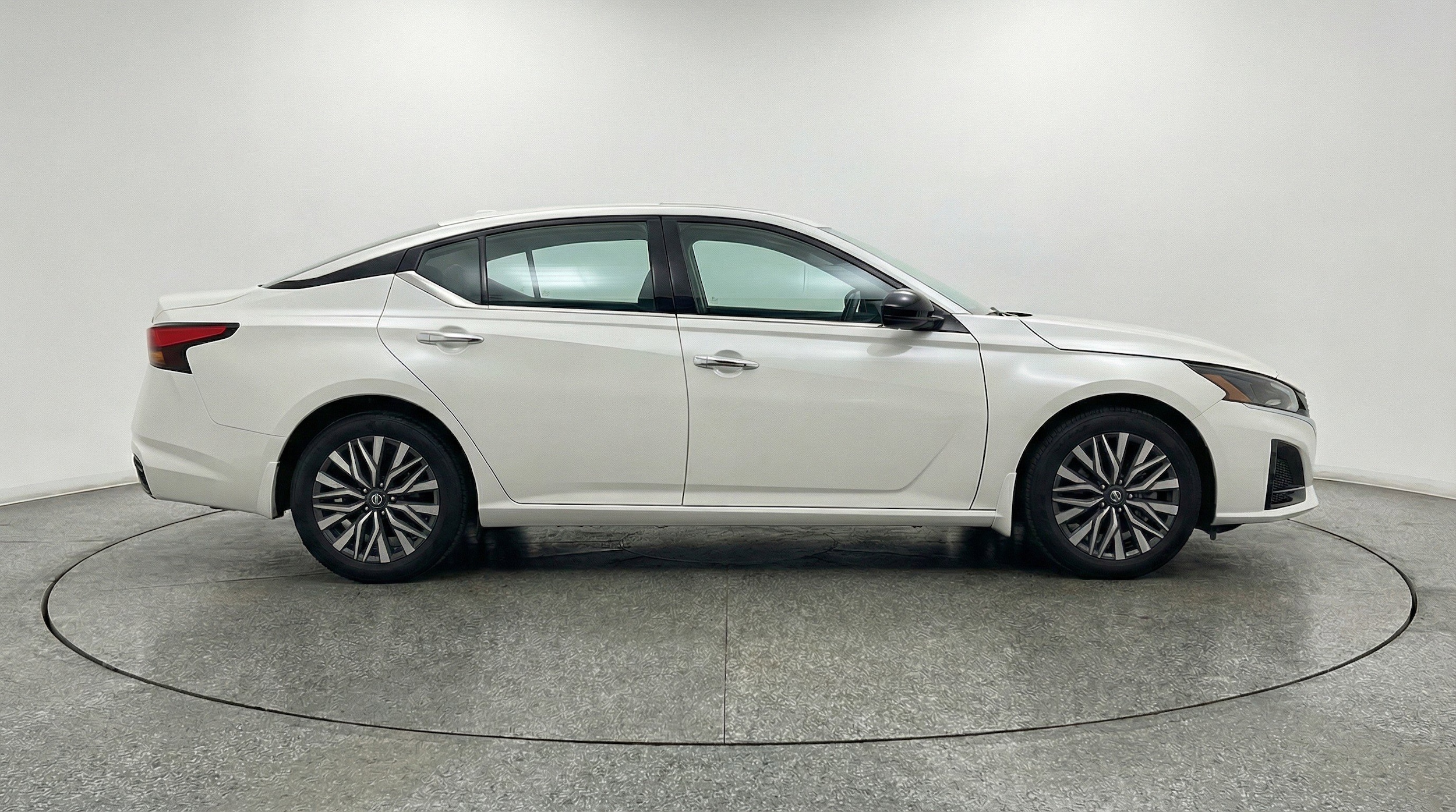 Thumbnail: 2025 Nissan Altima - 11