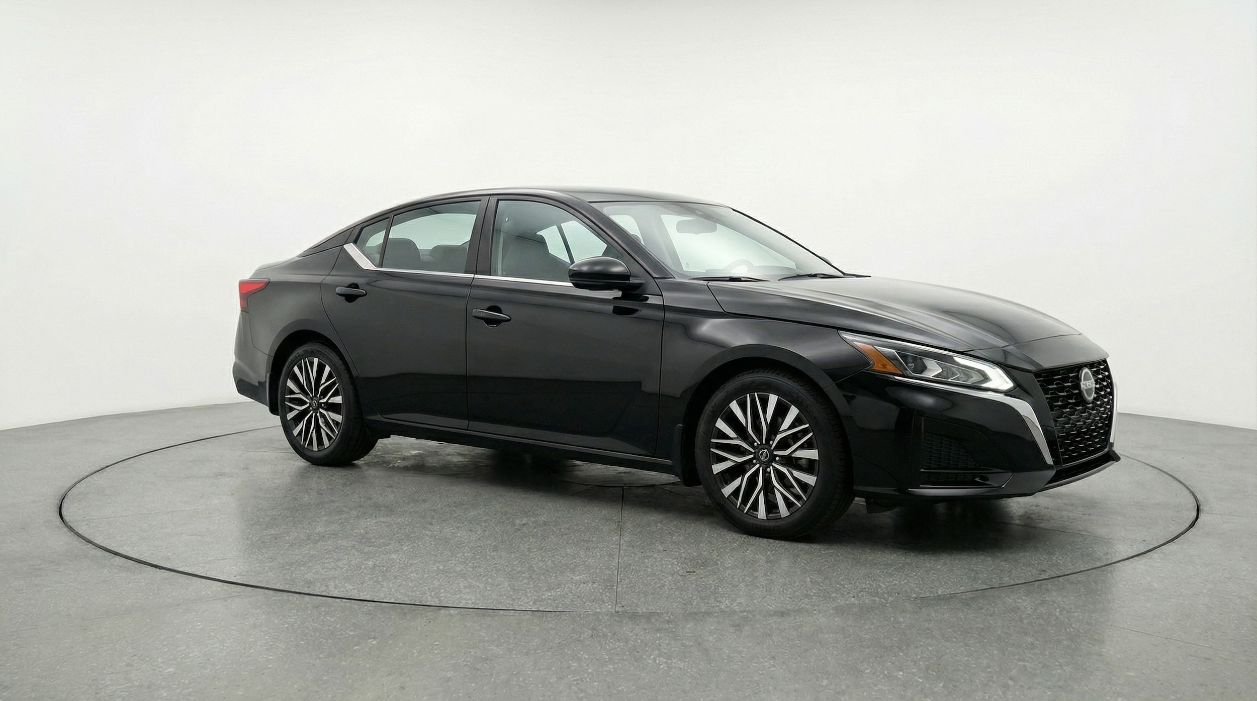 2025 Nissan Altima 2.5 SV FWD