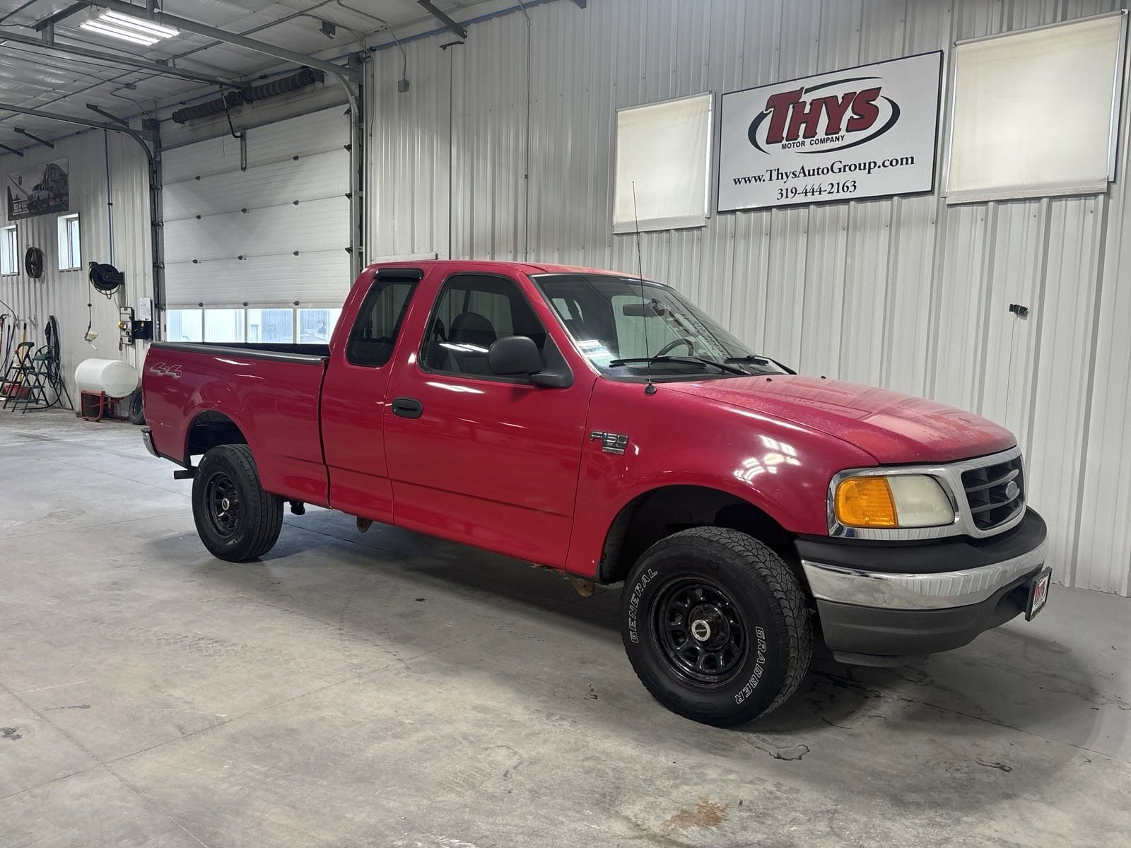 Used 2004 Ford F-150 Heritage XL with VIN 2FTRX18W74CA86889 for sale in Belle Plaine, IA