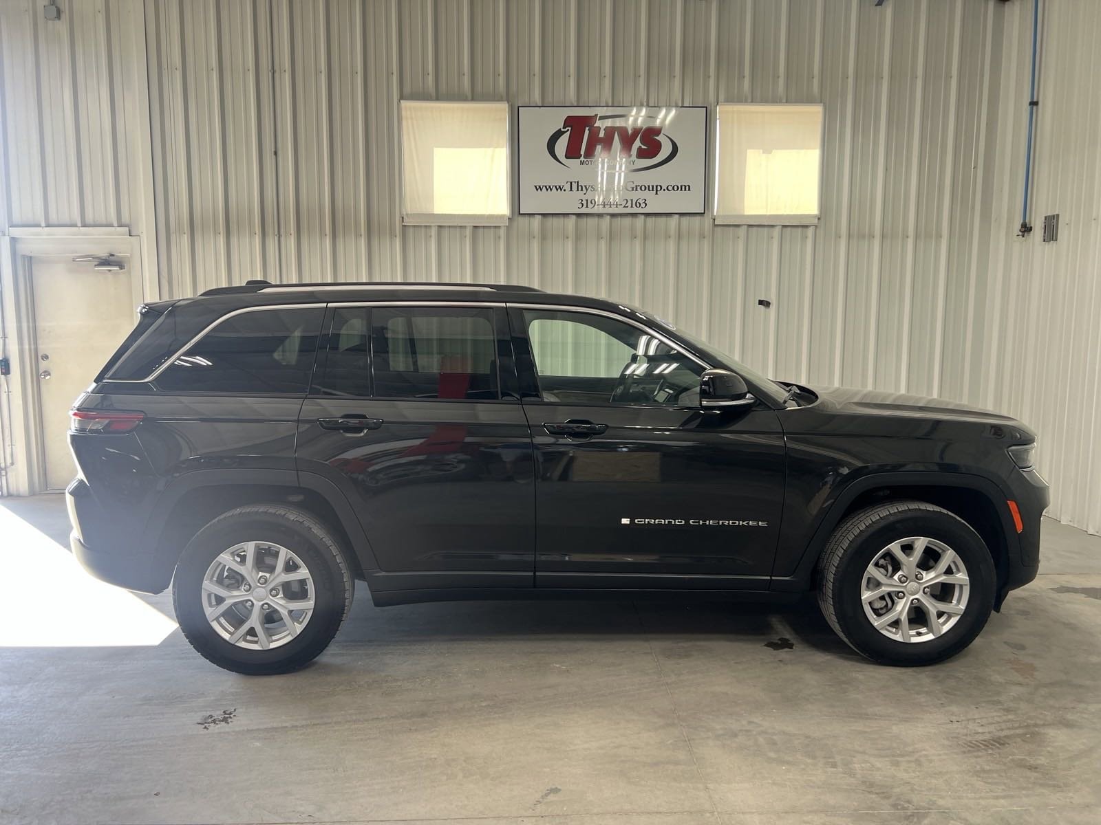 Used 2023 Jeep Grand Cherokee Limited with VIN 1C4RJHBG2PC614022 for sale in Belle Plaine, IA