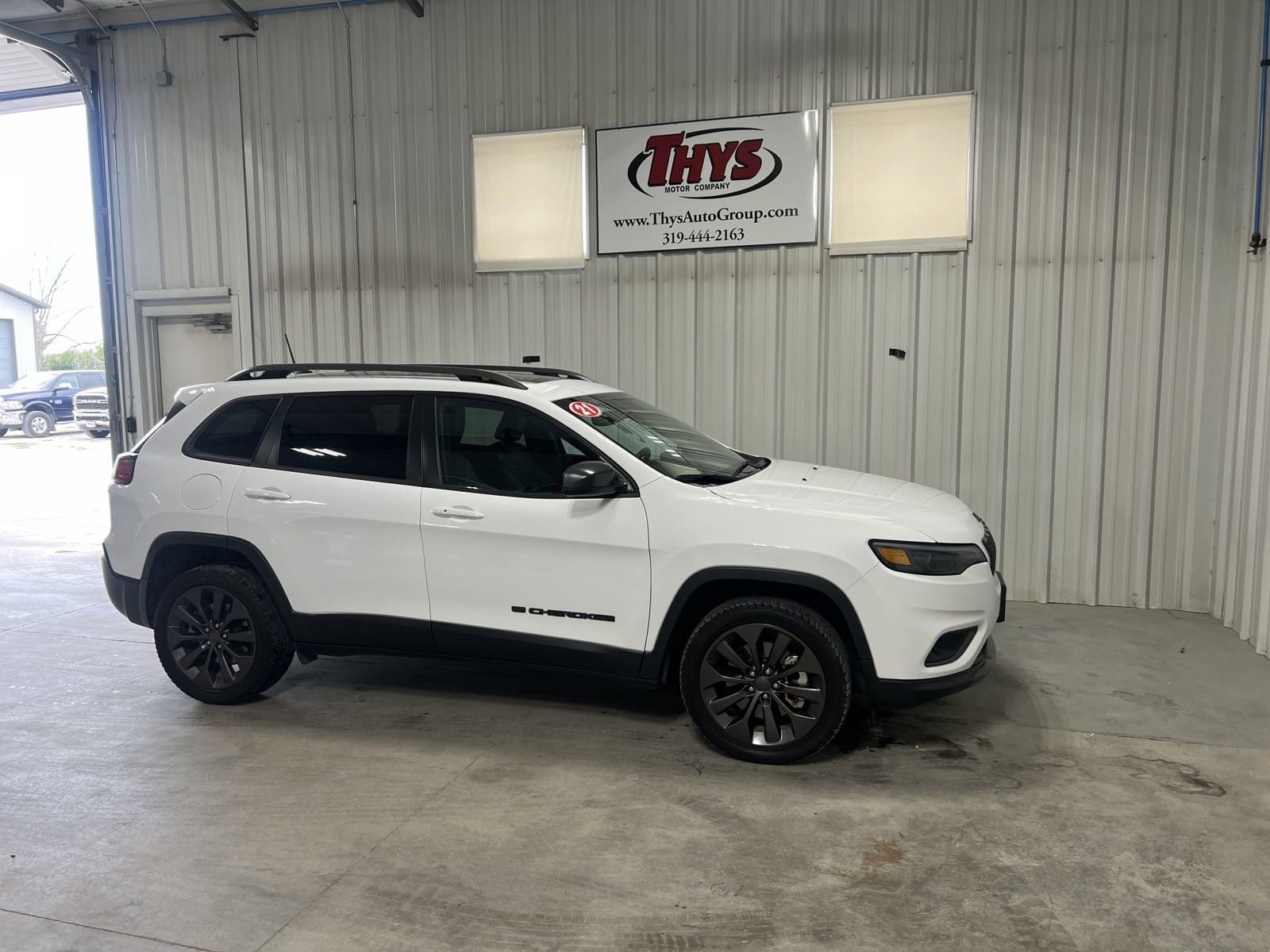 Used 2021 Jeep Cherokee 80TH with VIN 1C4PJMMN4MD176315 for sale in Belle Plaine, IA