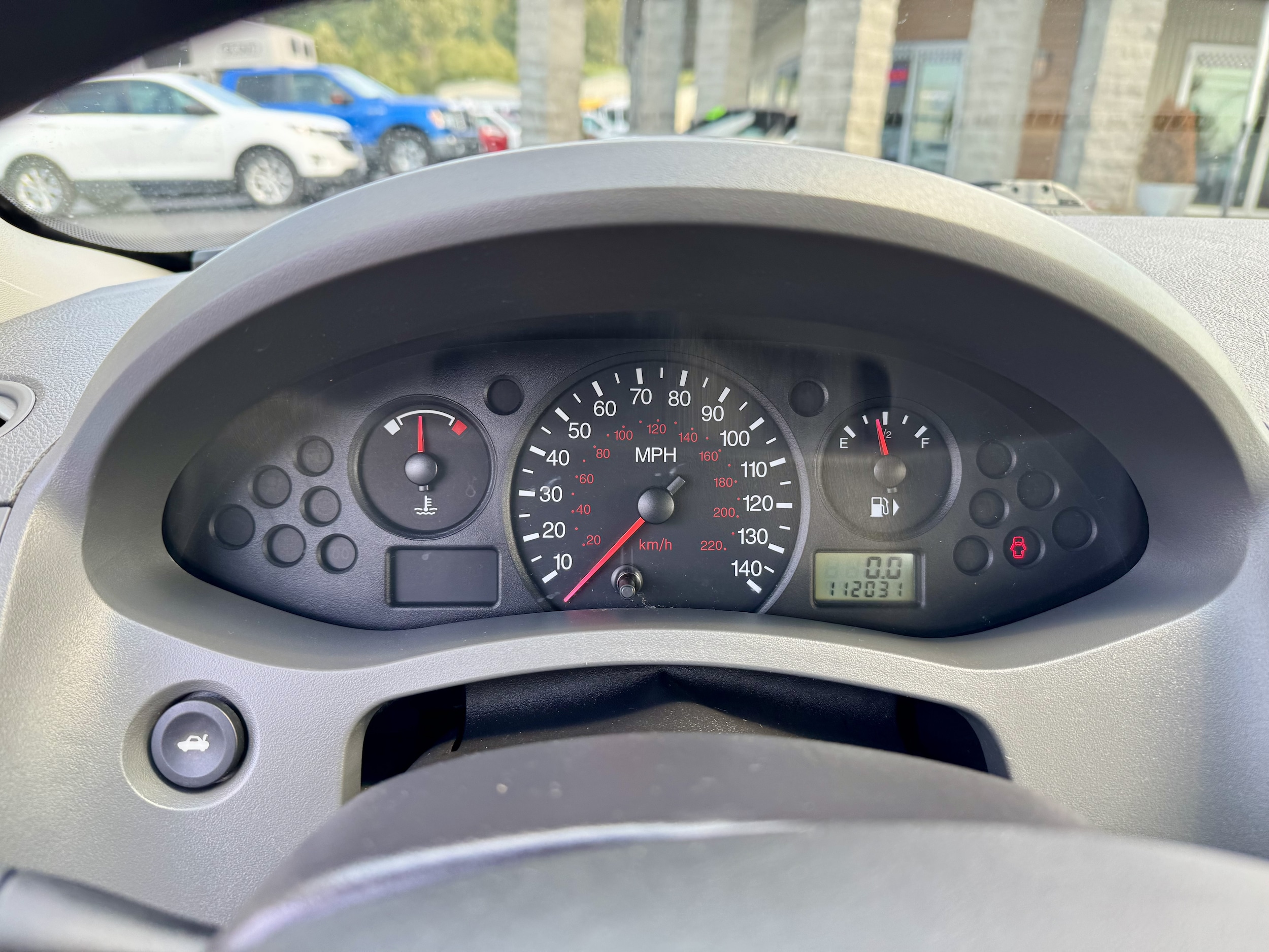 2005 Ford Focus ZX4 SE - Photo 14