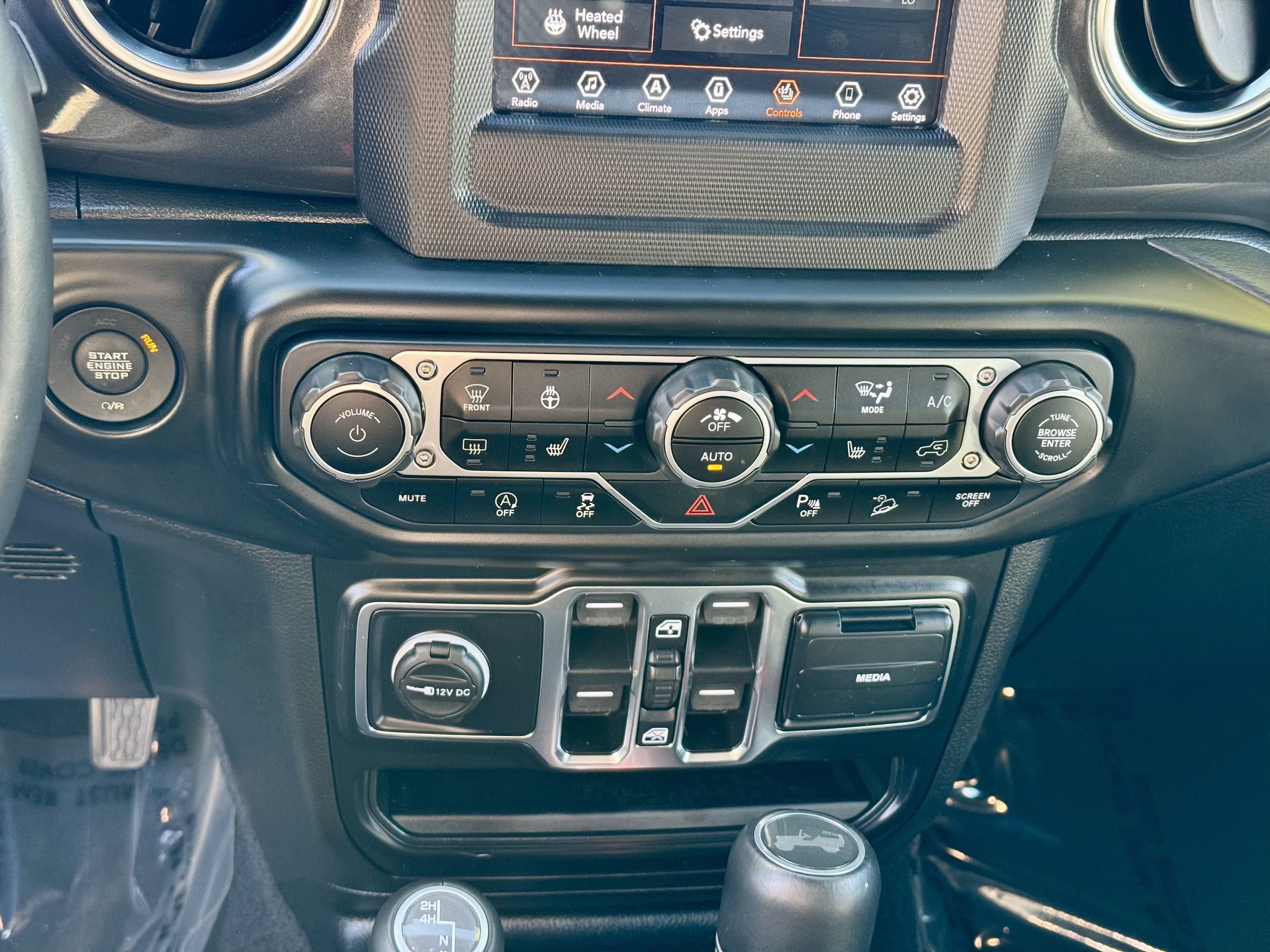 2021 Jeep Wrangler Unlimited Sahara Altitude - Photo 17