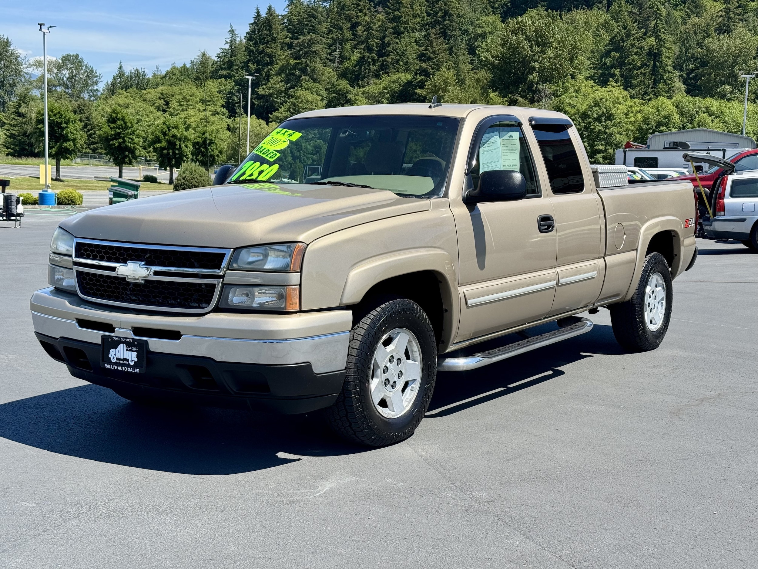 Sandstone 2007 Chevrolet Silverado Classic 1500 Pickup Truck Automatic