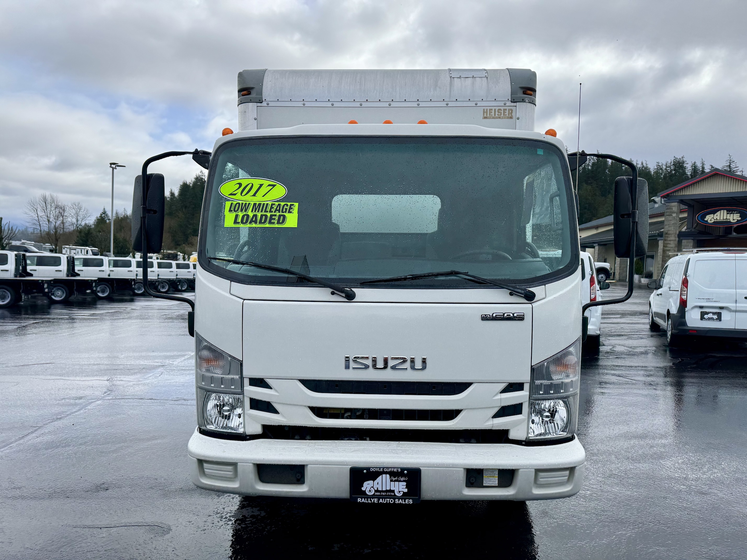 2017 Isuzu NPR - Photo 21