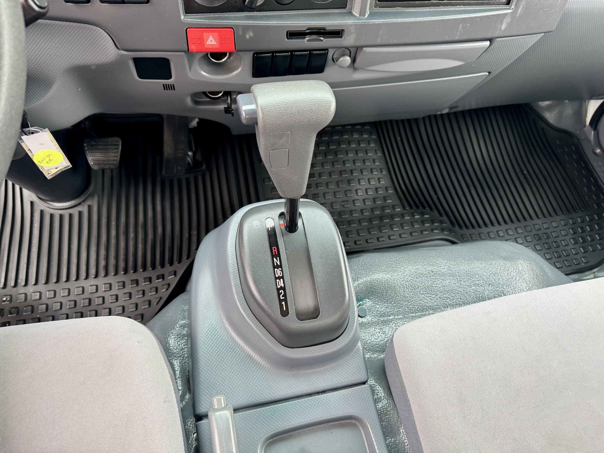 2017 Isuzu NPR - Photo 10