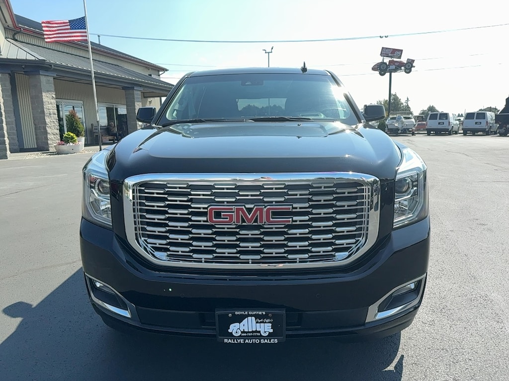 Used 2019 GMC Yukon XL Denali SUV