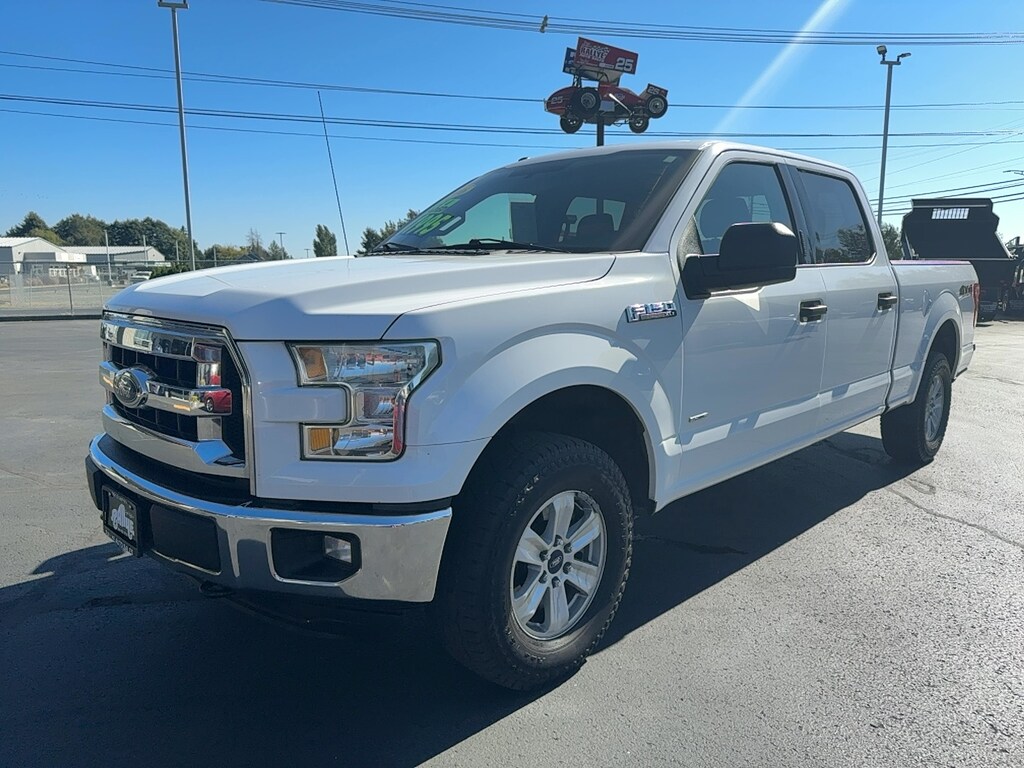 Used 2016 Ford F-150 CREW CAB XLT Truck SuperCrew Cab