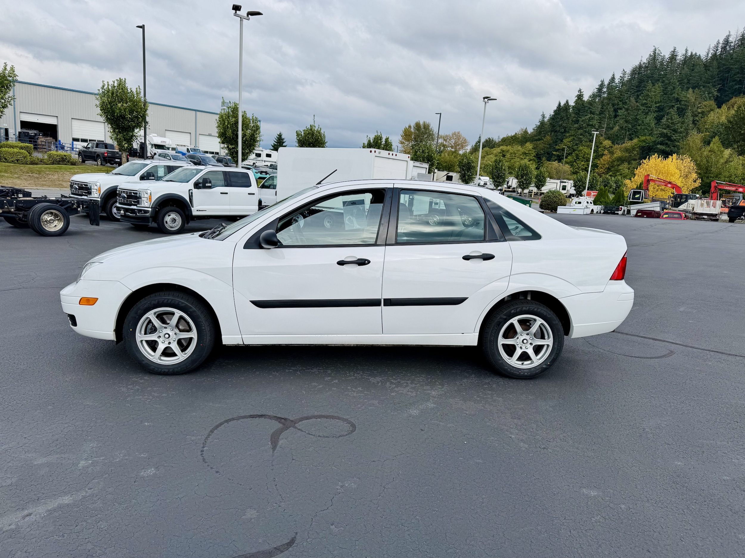 2005 Ford Focus ZX4 S - Photo 6