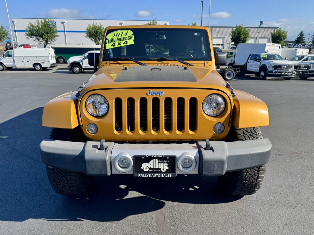 Used 2014 Jeep Wrangler Unlimited Sahara 4x4 SUV