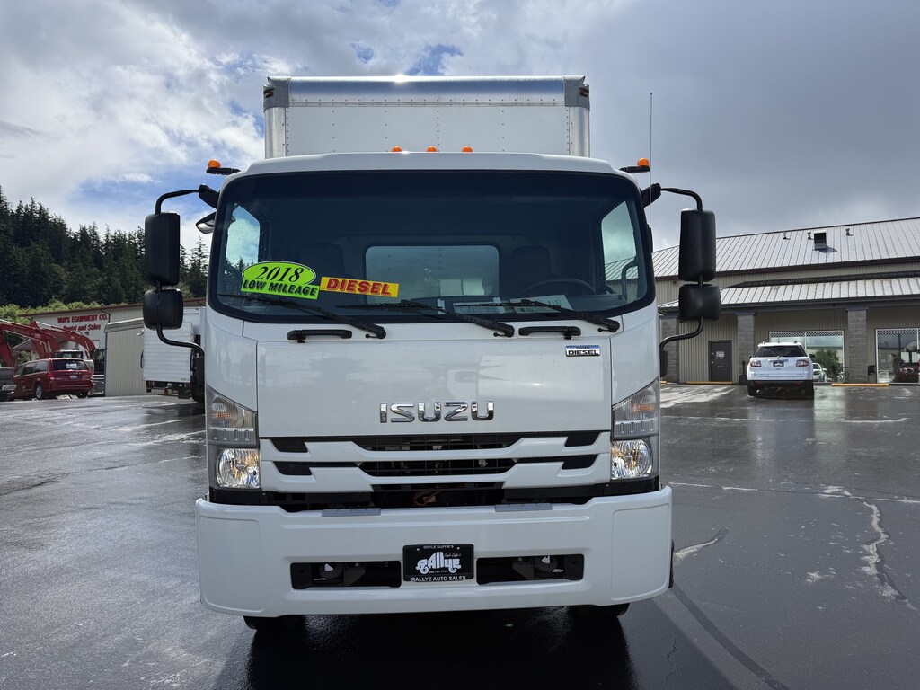 Used 2018 Isuzu FTR Box Truck 24ft