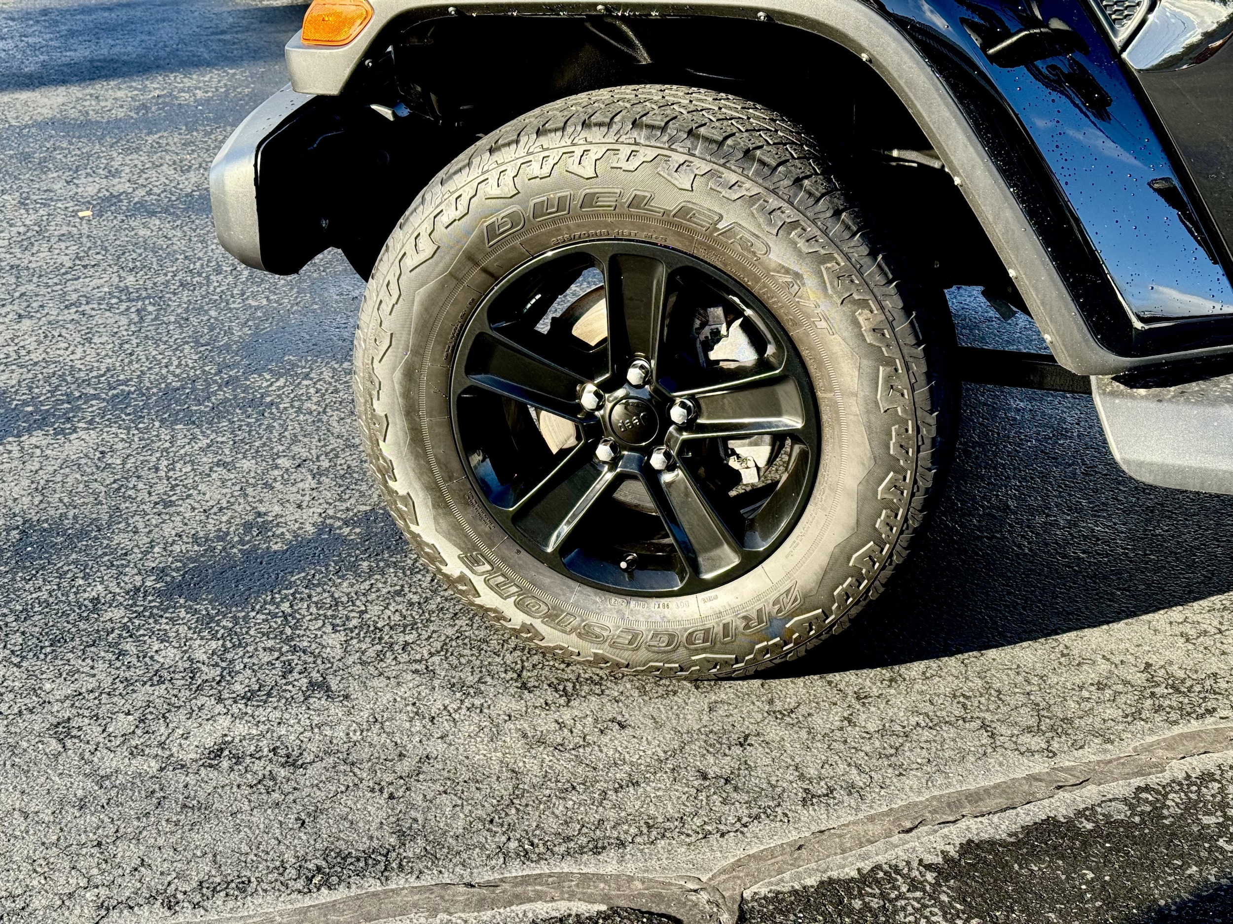 2021 Jeep Wrangler Unlimited Sahara Altitude - Photo 8