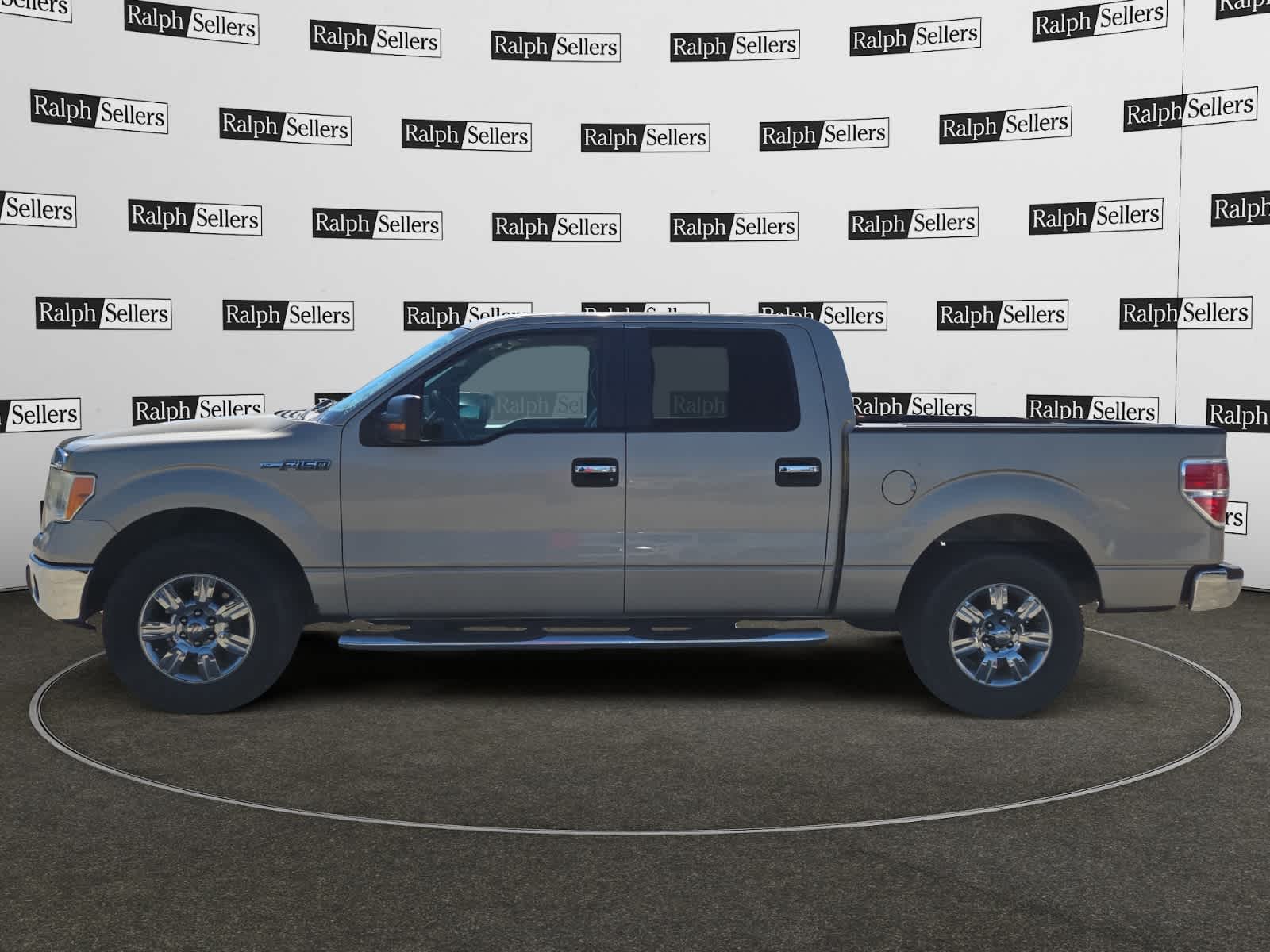 2010 Ford F-150 XLT photo 3
