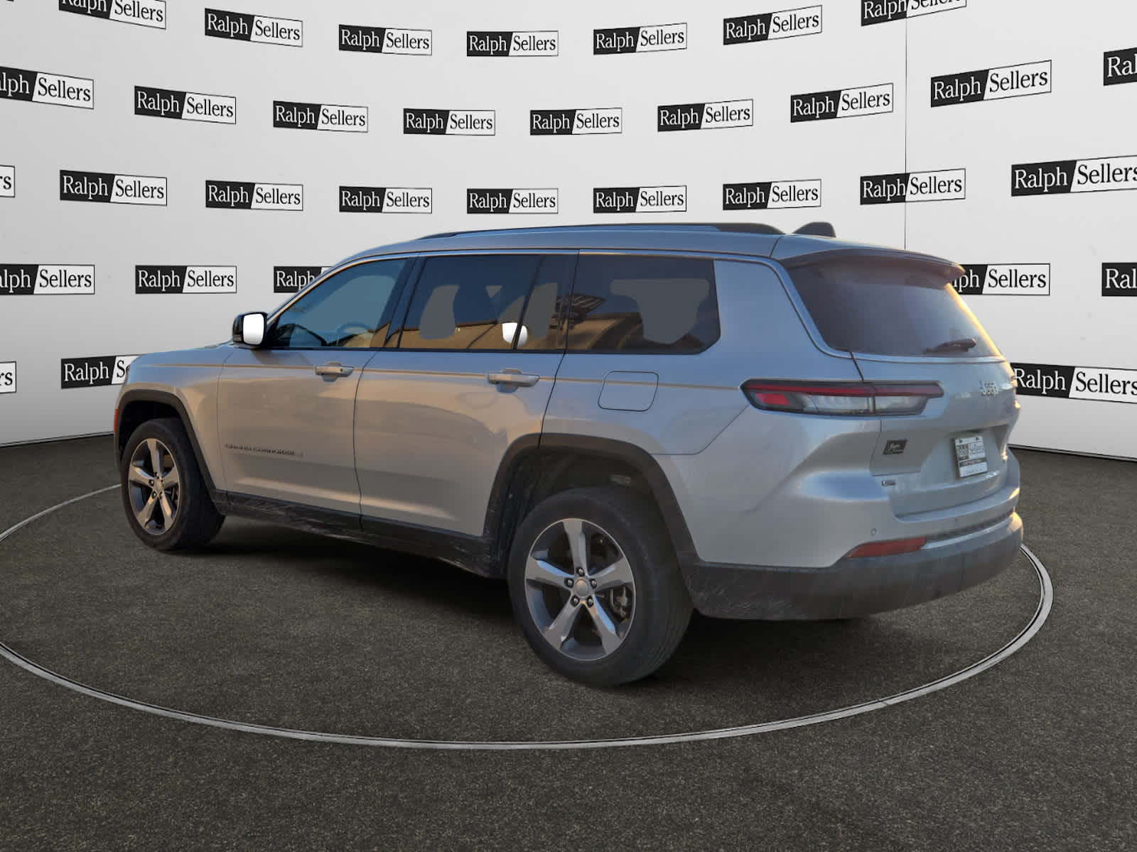 2022 Jeep Grand Cherokee Limited photo 4