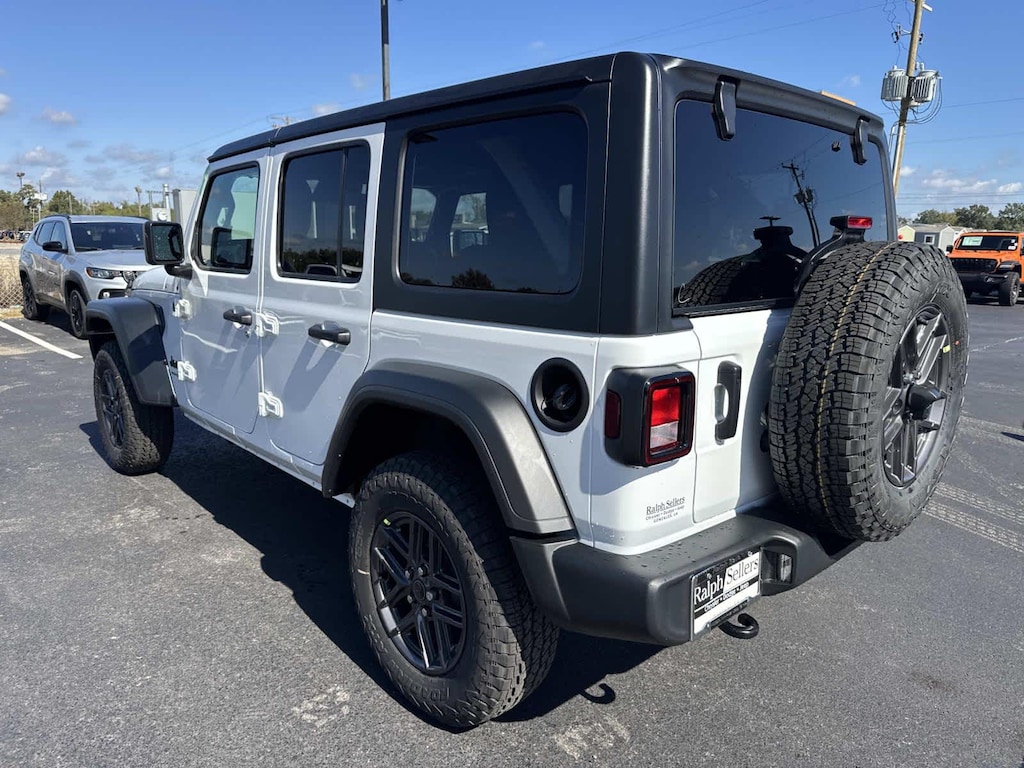 New 2026 Jeep Wrangler 4dr Sport S 4x4 Sport Utility