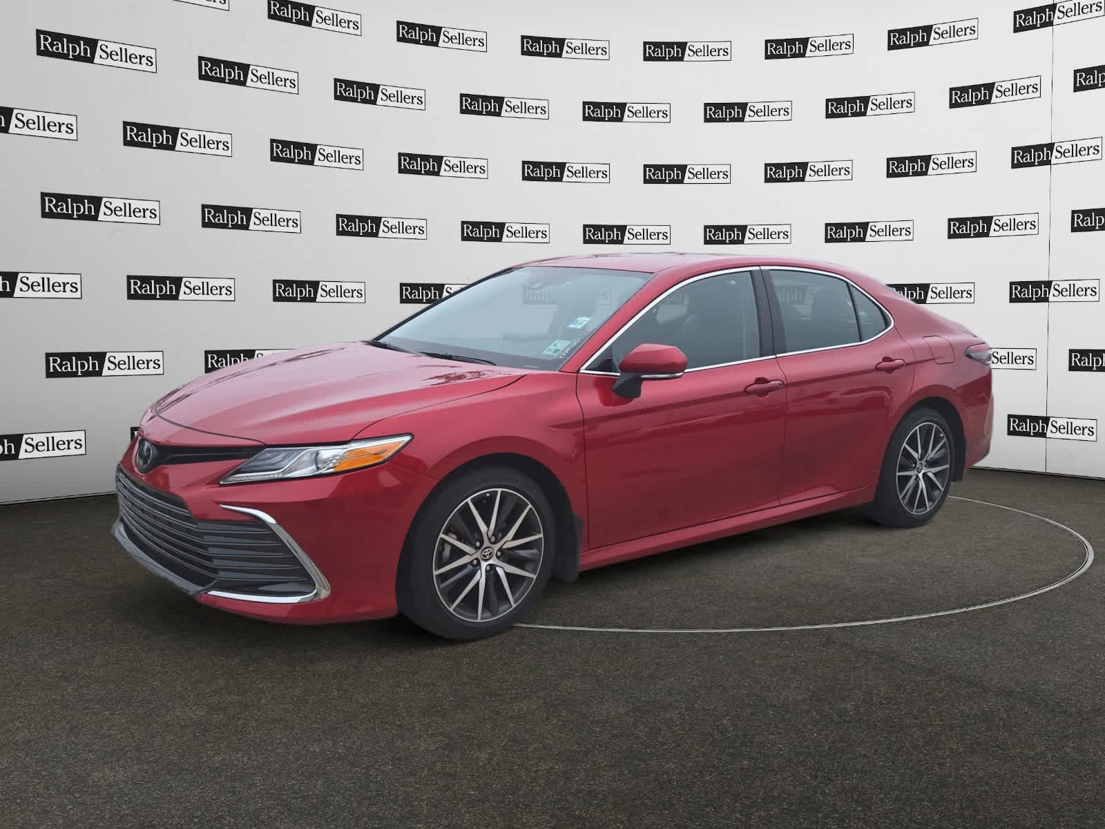 2024 Toyota Camry XLE photo 2
