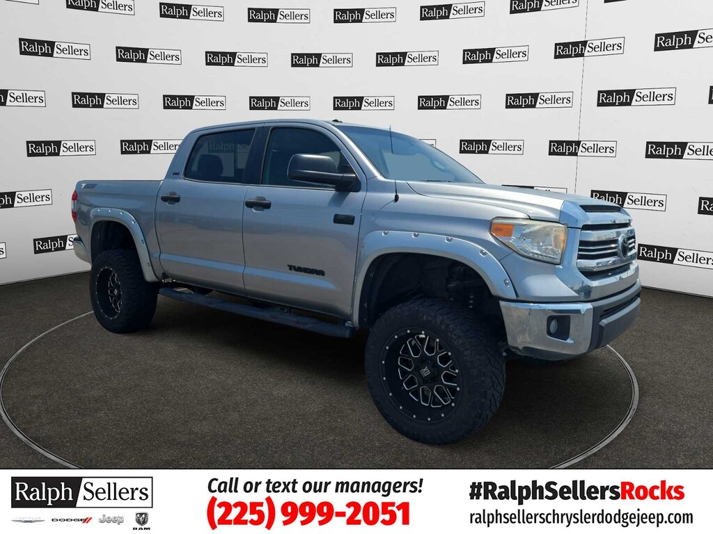 Used 2017 Toyota Tundra SR5 Crewmax 5.5 Bed 5.7L FFV (SE) Truck