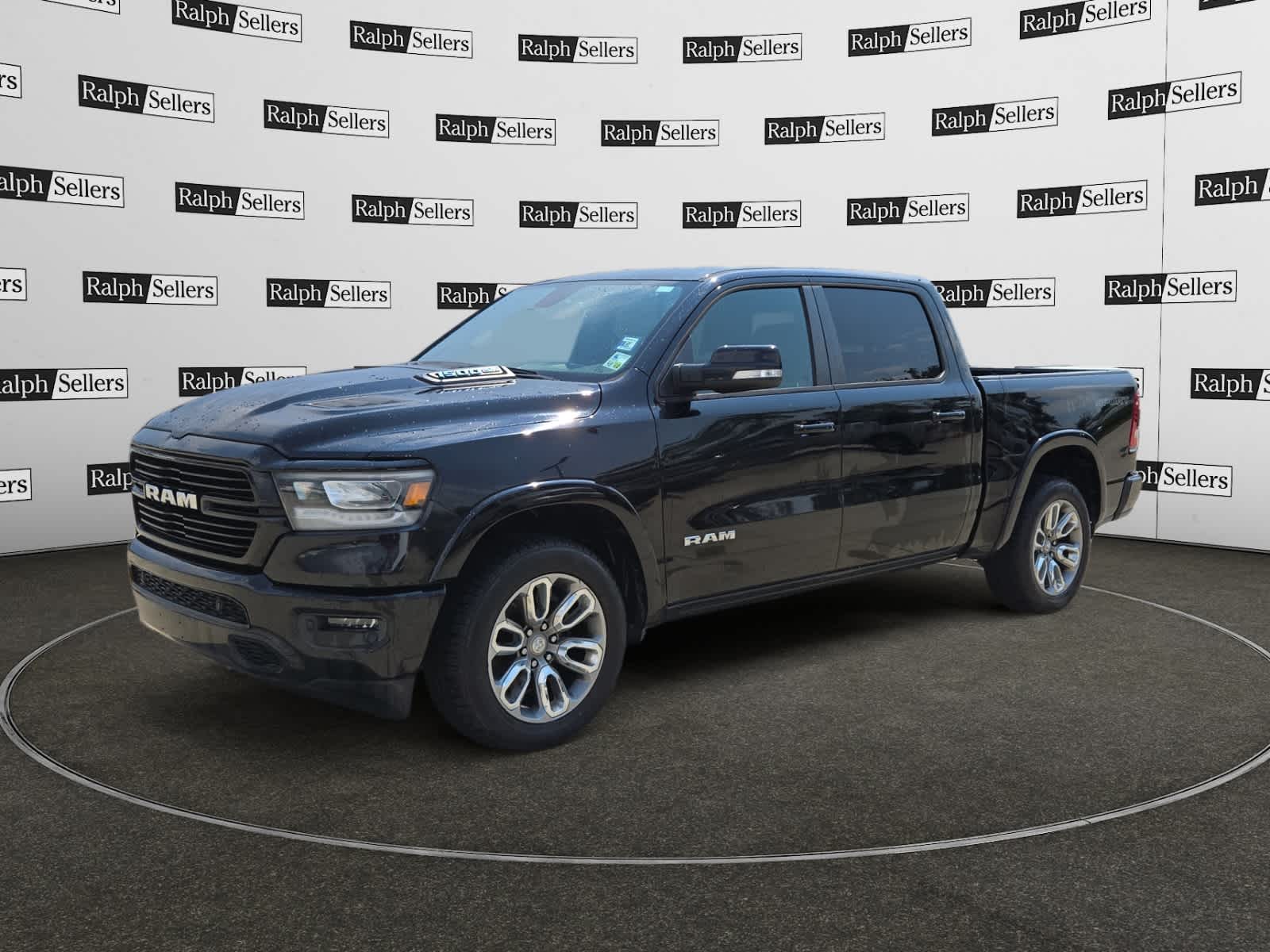 2020 Ram 1500 Laramie photo 2