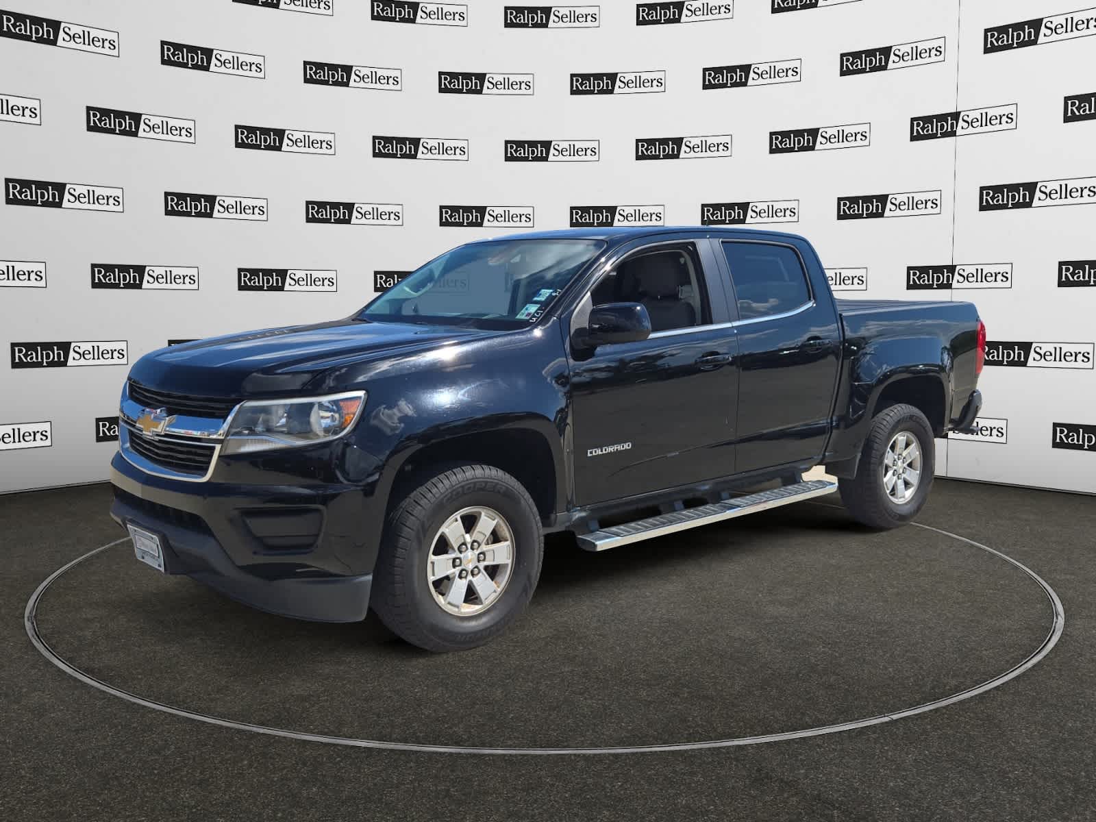2019 Chevrolet Colorado Work Truck photo 2