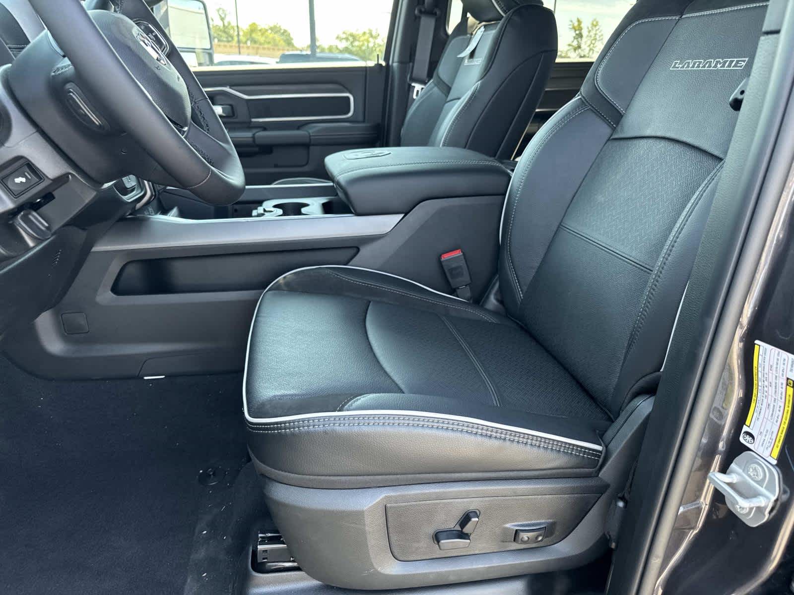 2026 RAM 2500 Laramie - Photo 11