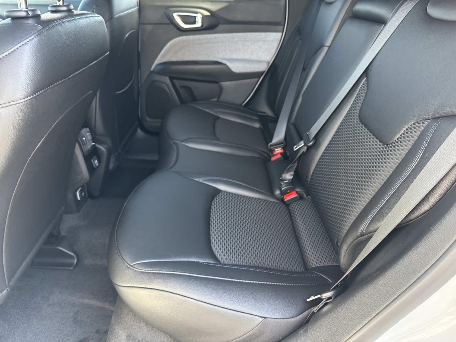 2026 Jeep Compass Latitude - Photo 8