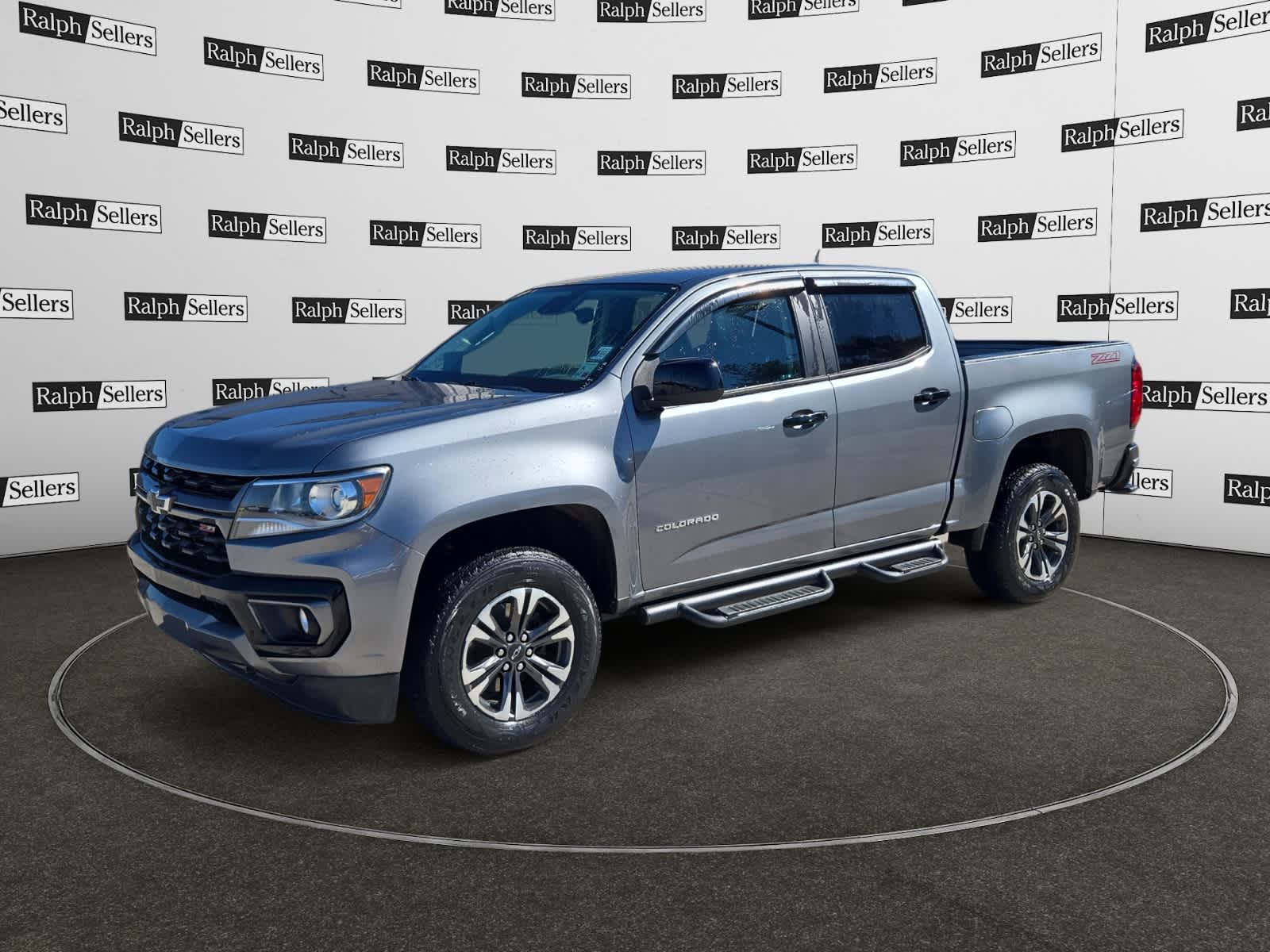 2022 Chevrolet Colorado Z71 photo 2