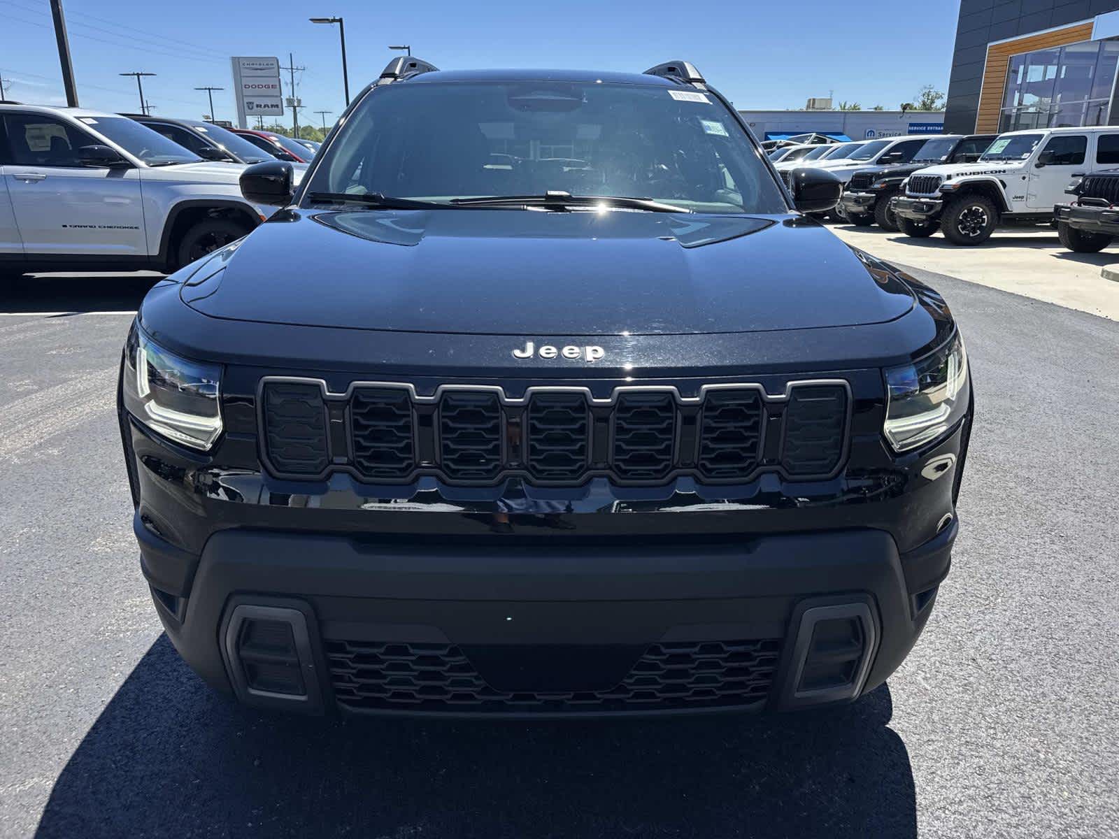 2026 Jeep Cherokee Laredo