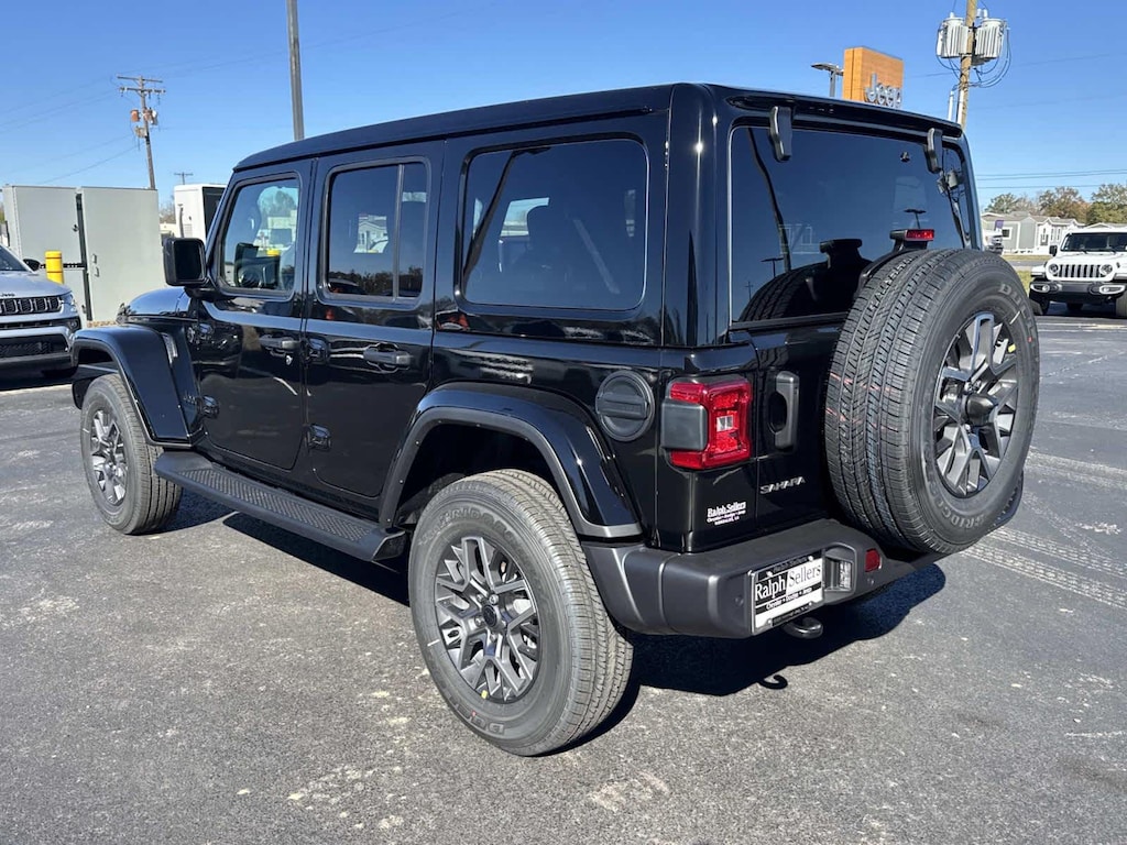 New 2026 Jeep Wrangler 4dr Sahara 4x4 Sport Utility