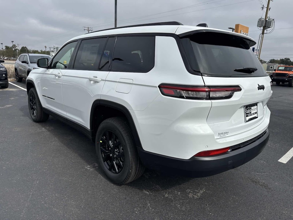 New 2025 Jeep Grand Cherokee L Altitude X Sport Utility