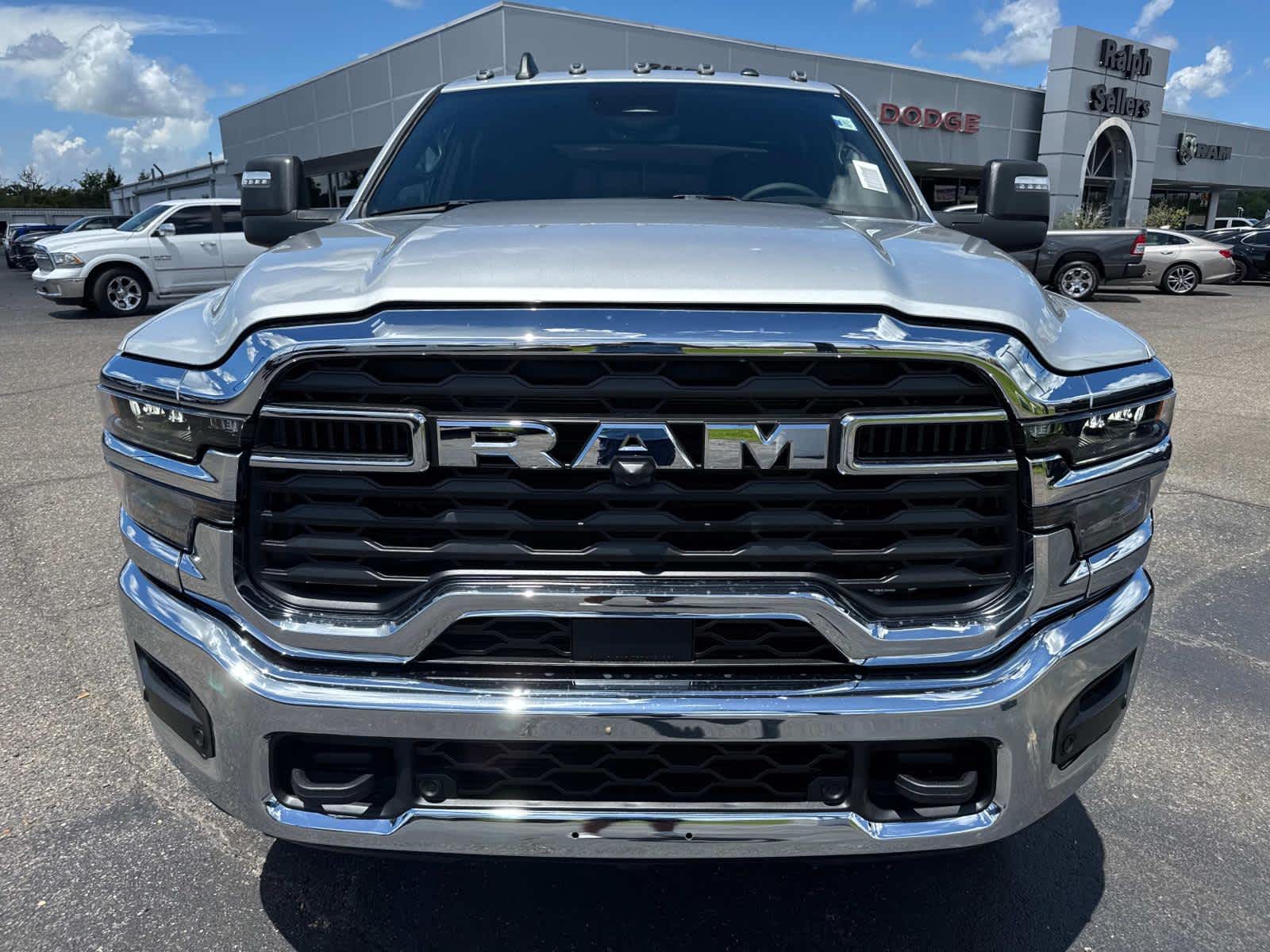 2025 Ram 2500 Big Horn photo 2