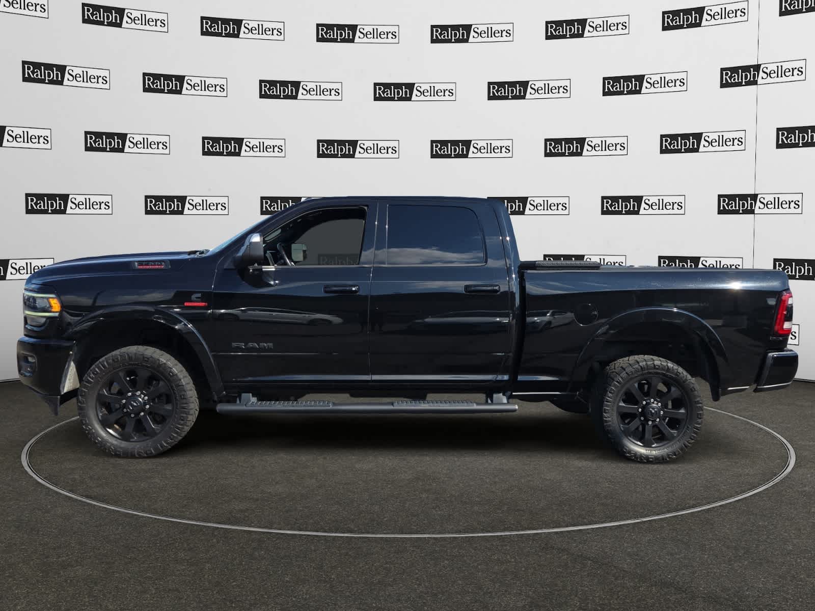 2019 Ram 2500 Laramie photo 2
