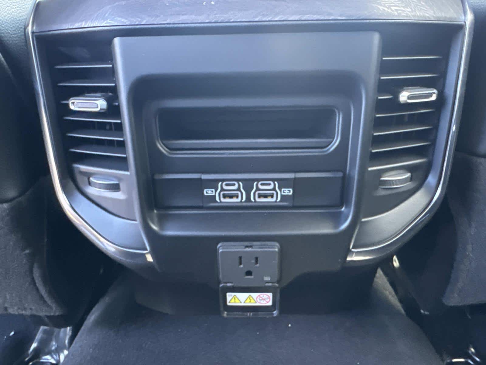 2026 RAM 2500 Laramie - Photo 9