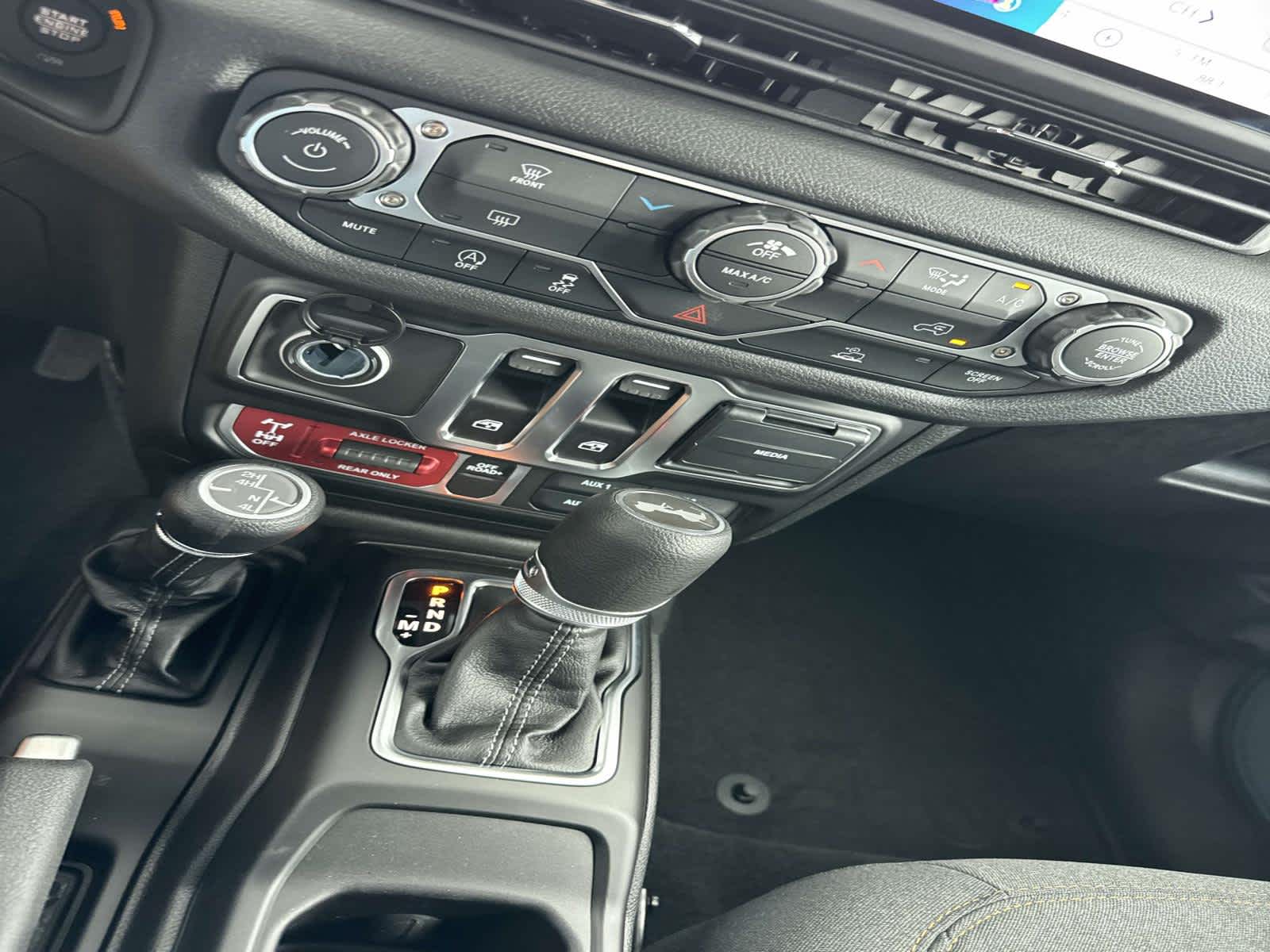2026 Jeep Wrangler 2-Door Willys - Photo 14