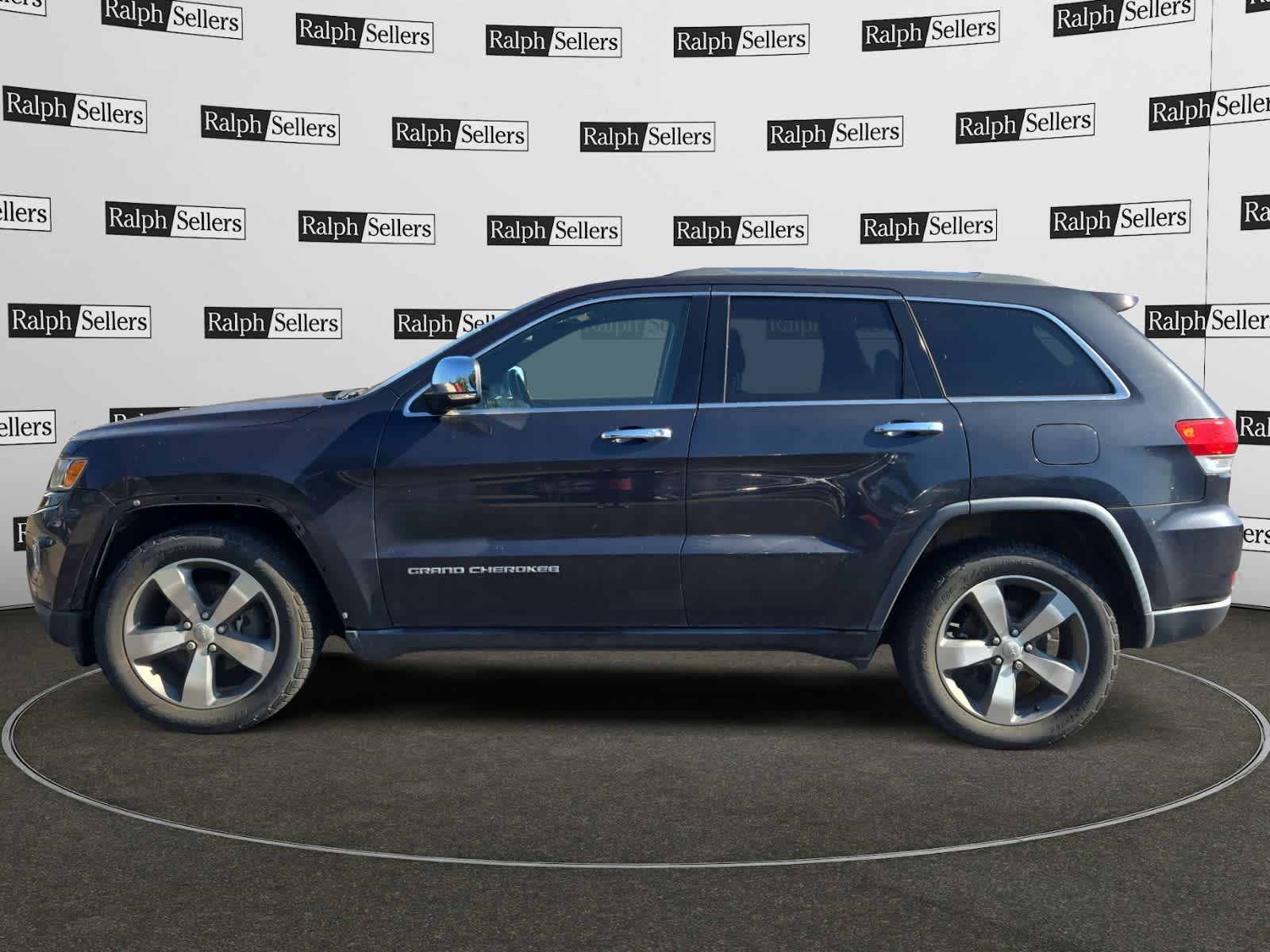 2015 Jeep Grand Cherokee Limited photo 2