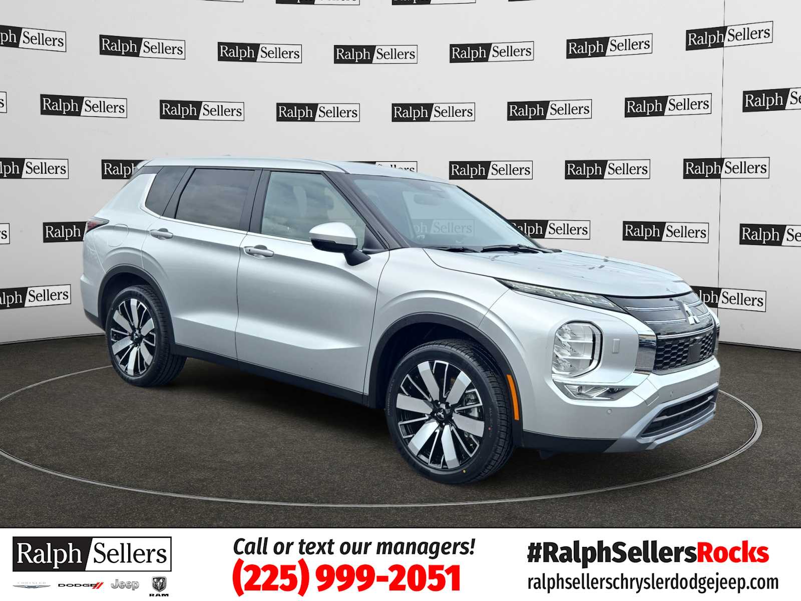 2025 Mitsubishi Outlander SE S-AWC's photo