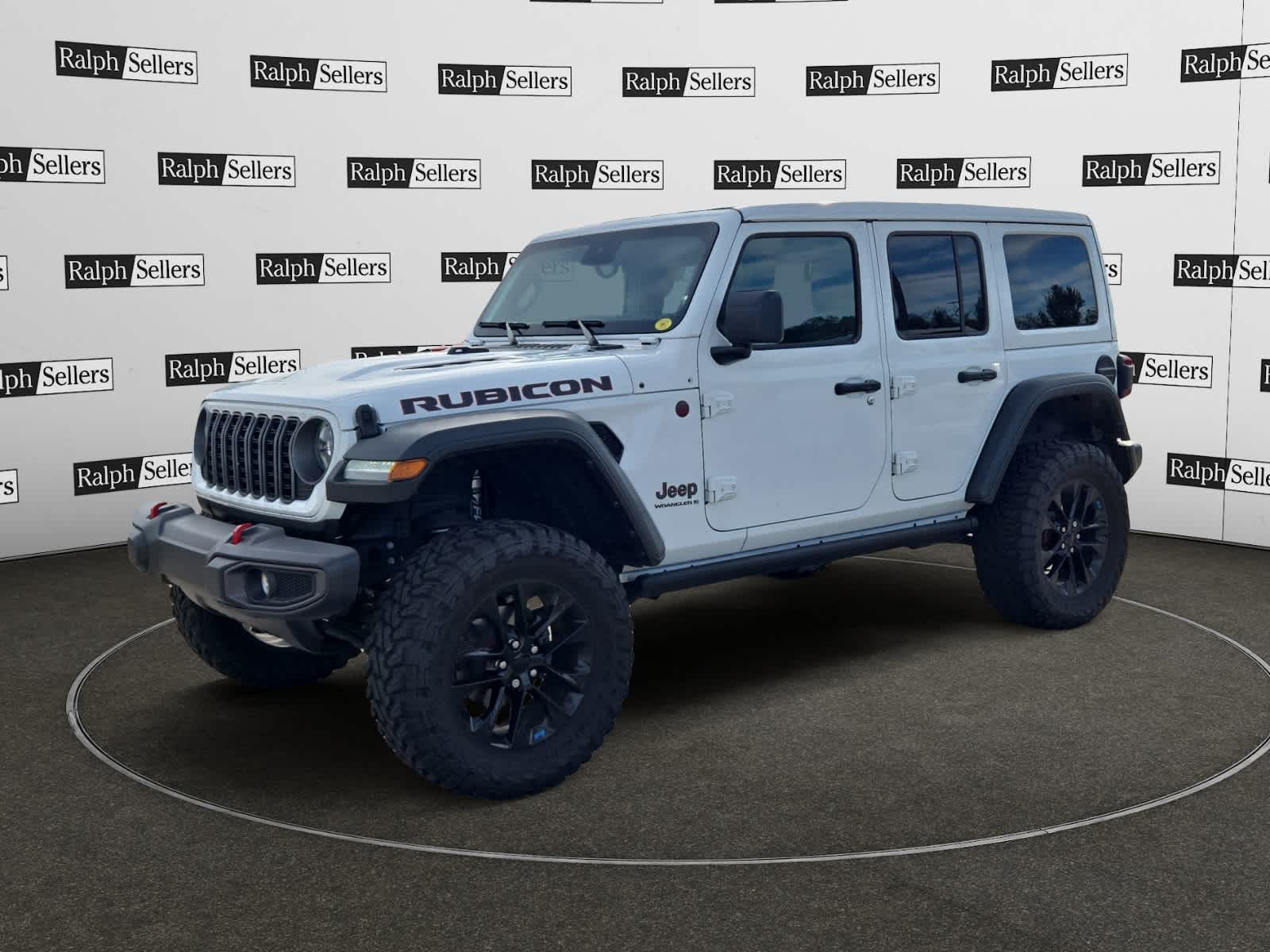 2024 Jeep Wrangler Rubicon photo 2