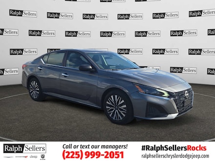 2025 Nissan Altima SV Sedan