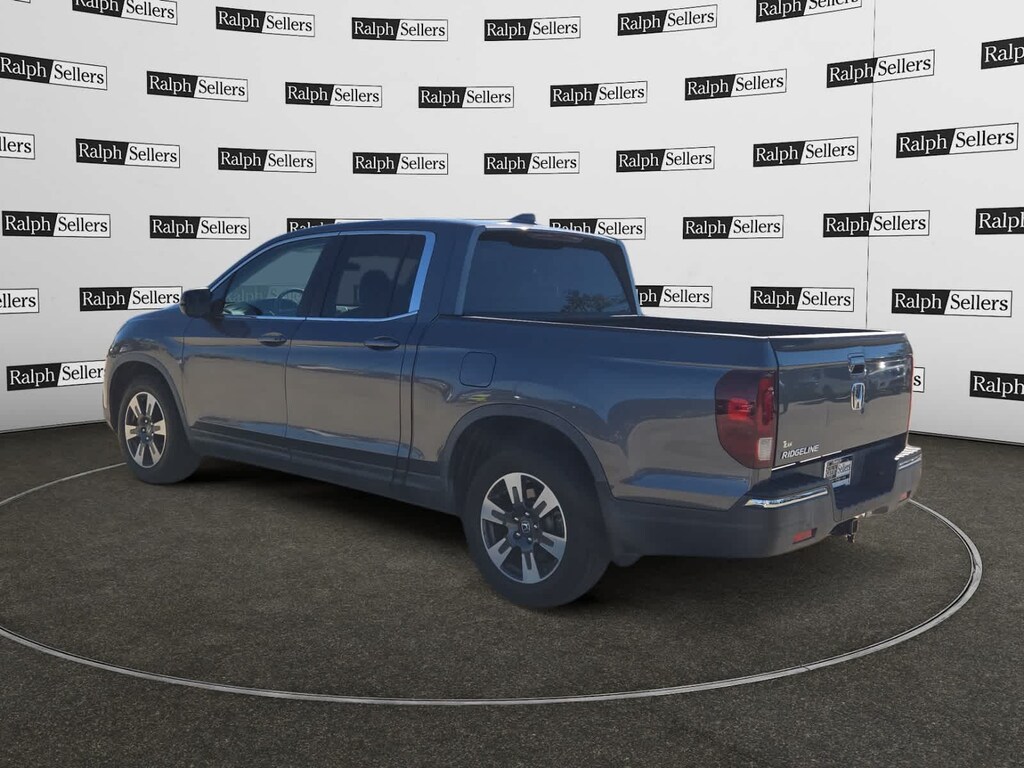 Used 2017 Honda Ridgeline RTL 4x2 Crew Cab 5.3 Bed Truck