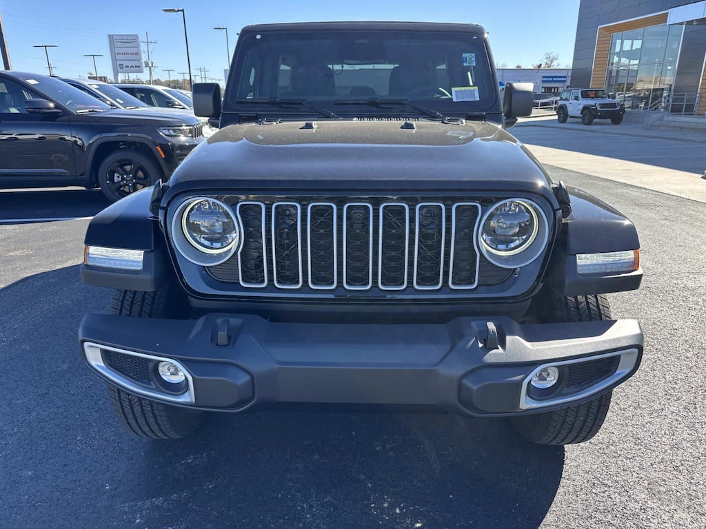 New 2026 Jeep Wrangler 4dr Sahara 4x4 Sport Utility