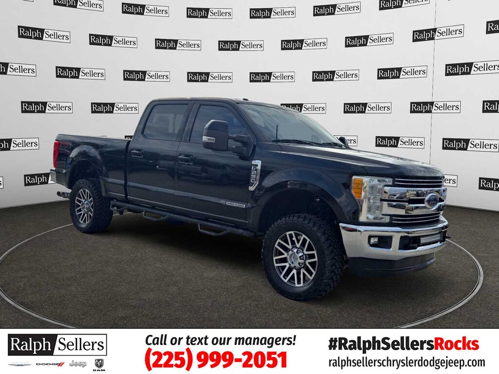 Used 2017 Ford Super Duty F-250 SRW Lariat Truck